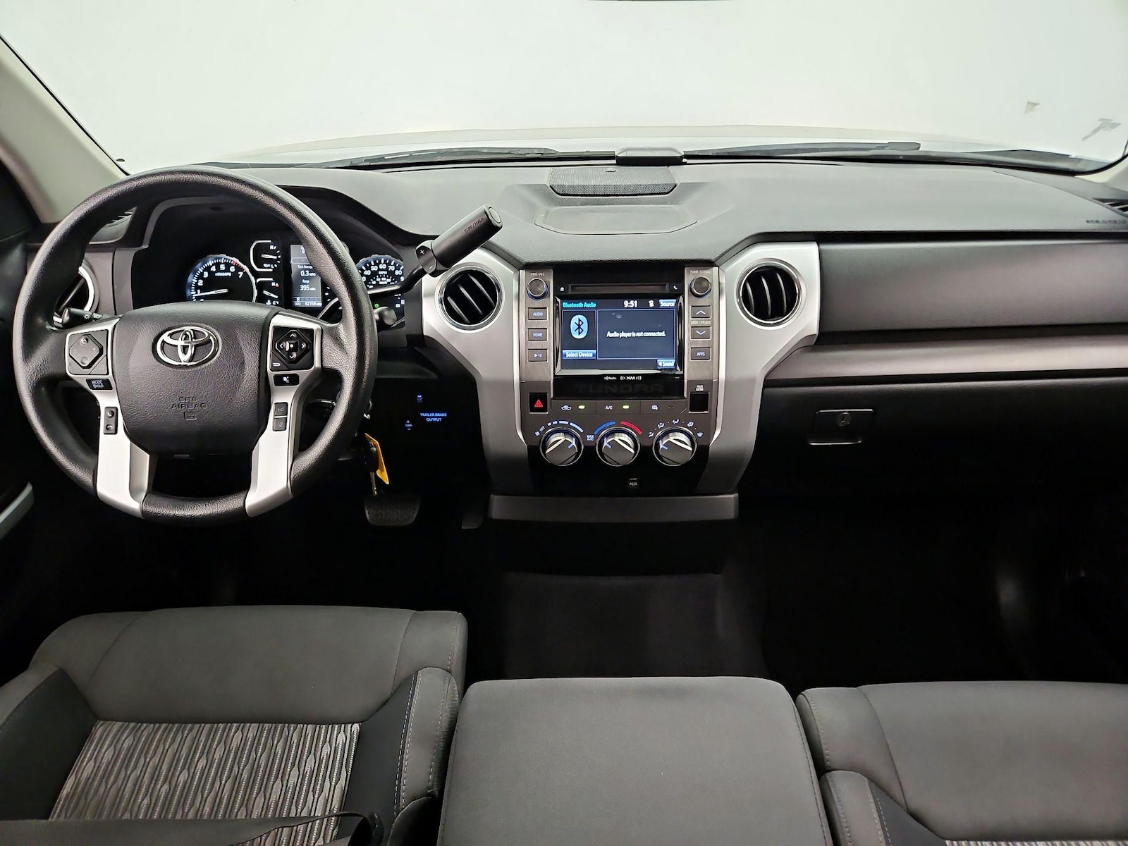2018 Toyota Tundra SR5 - Photo 10
