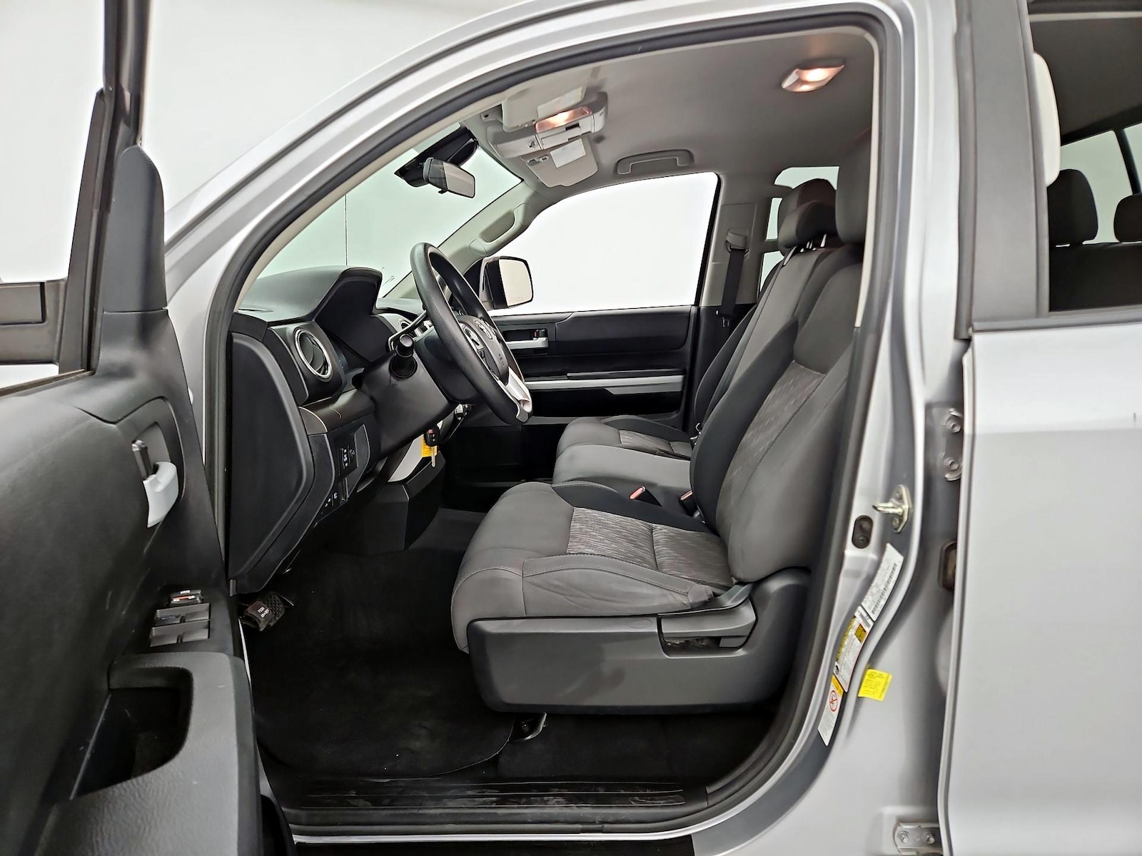 2018 Toyota Tundra SR5 - Photo 12