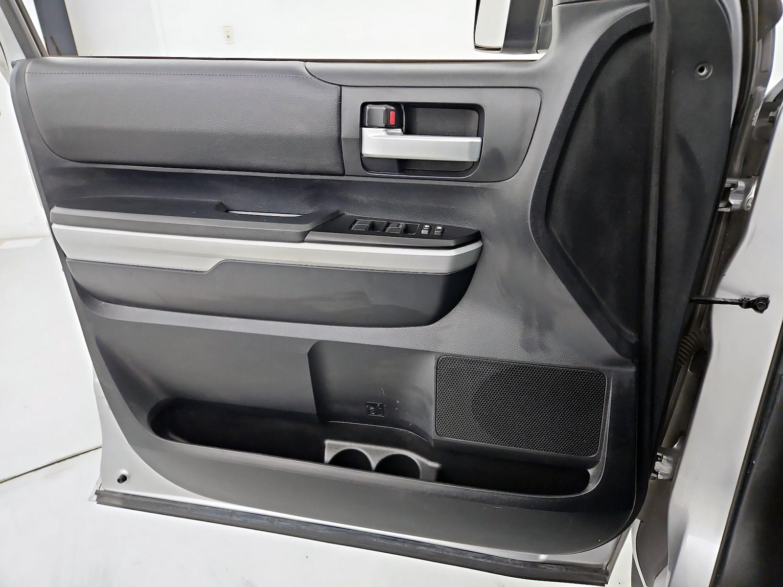 2018 Toyota Tundra SR5 - Photo 13