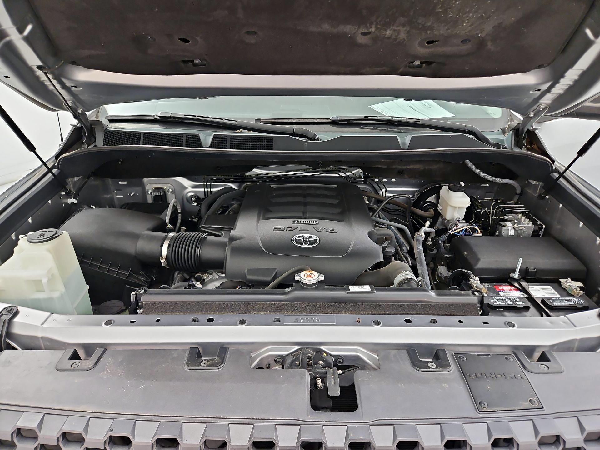 Thumbnail: 2018 Toyota Tundra - 18
