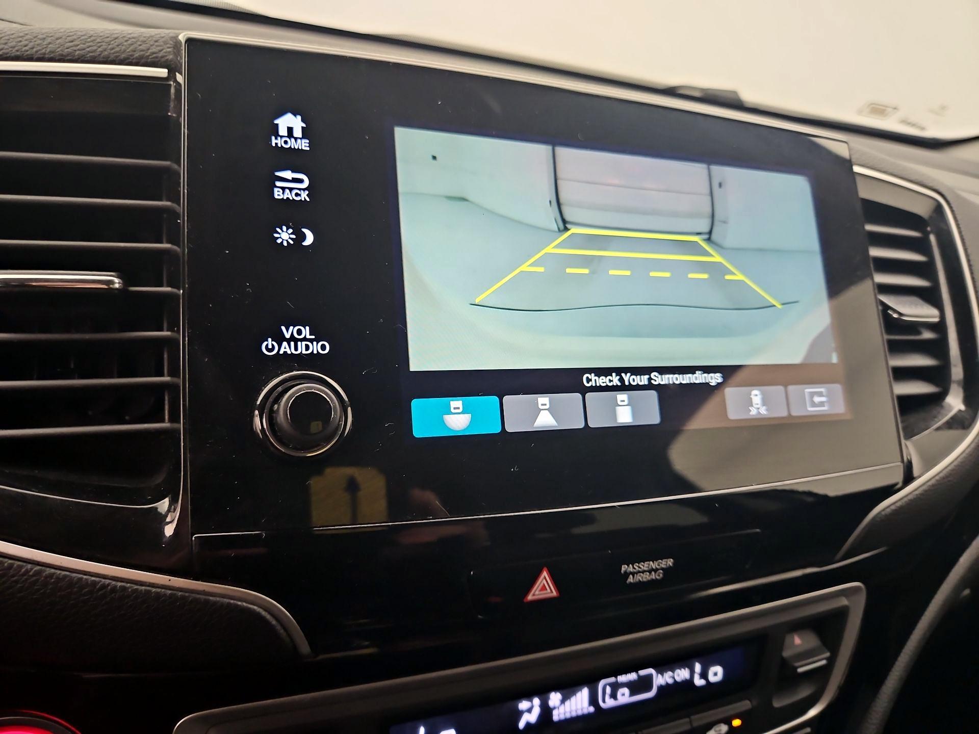 Thumbnail: 2019 Honda Pilot - 15