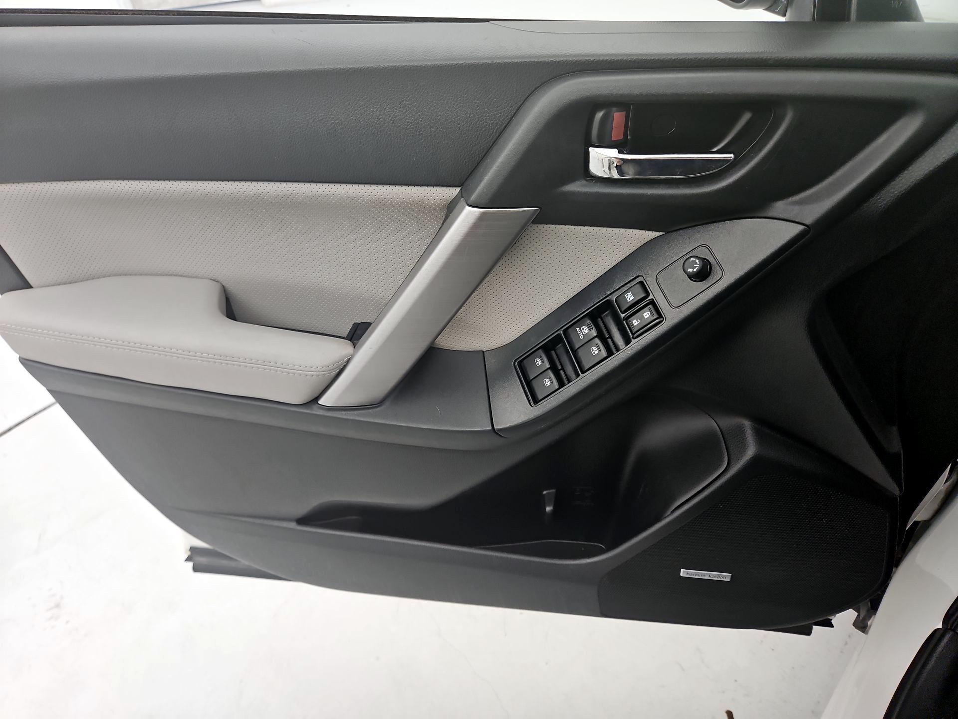 Thumbnail: 2016 Subaru Forester - 12