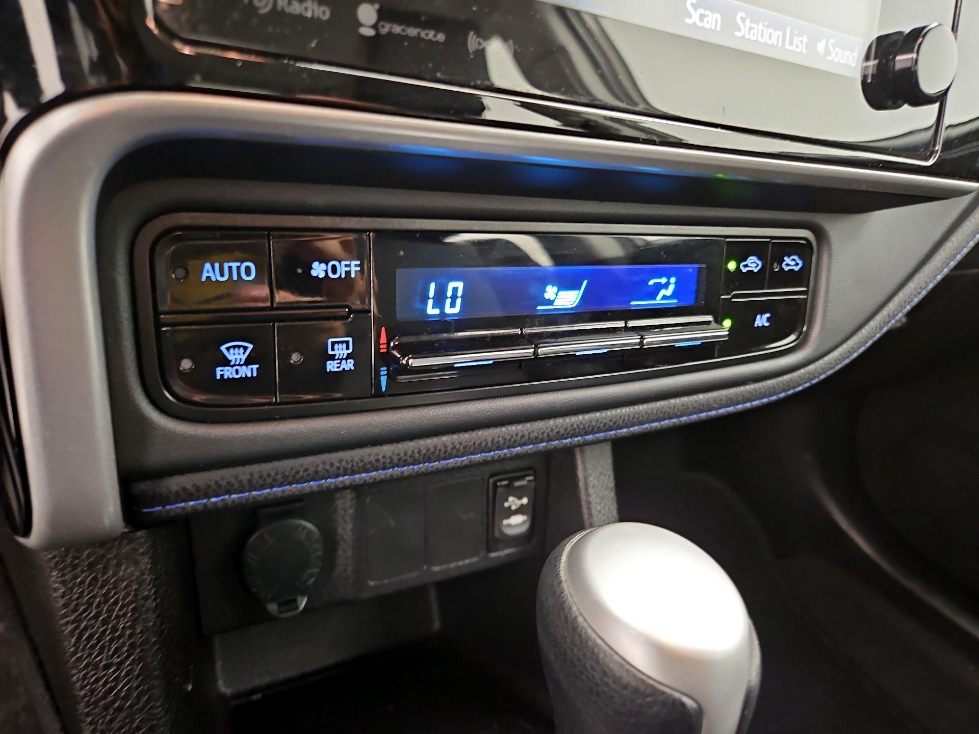 Thumbnail: 2017 Toyota Corolla - 16