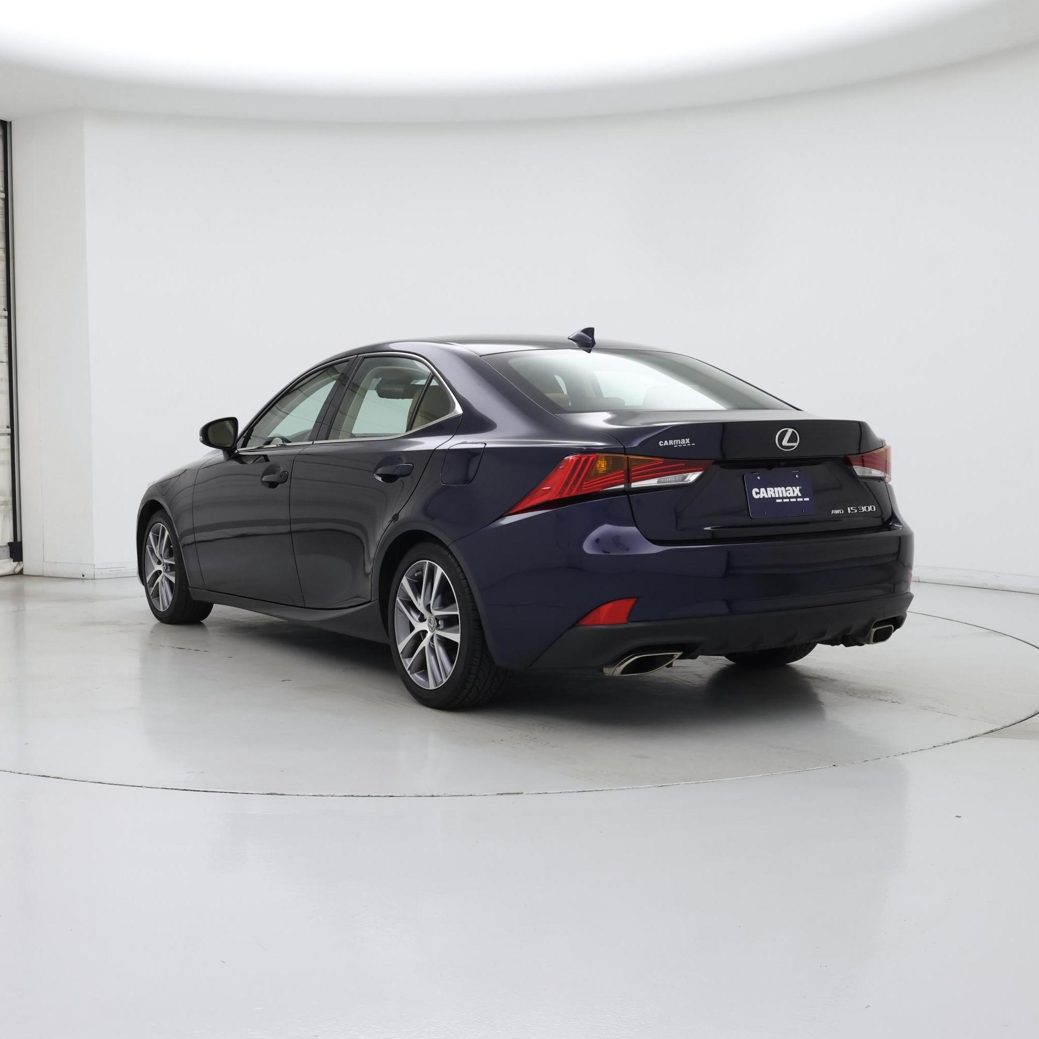 Thumbnail: 2019 Lexus IS - 2