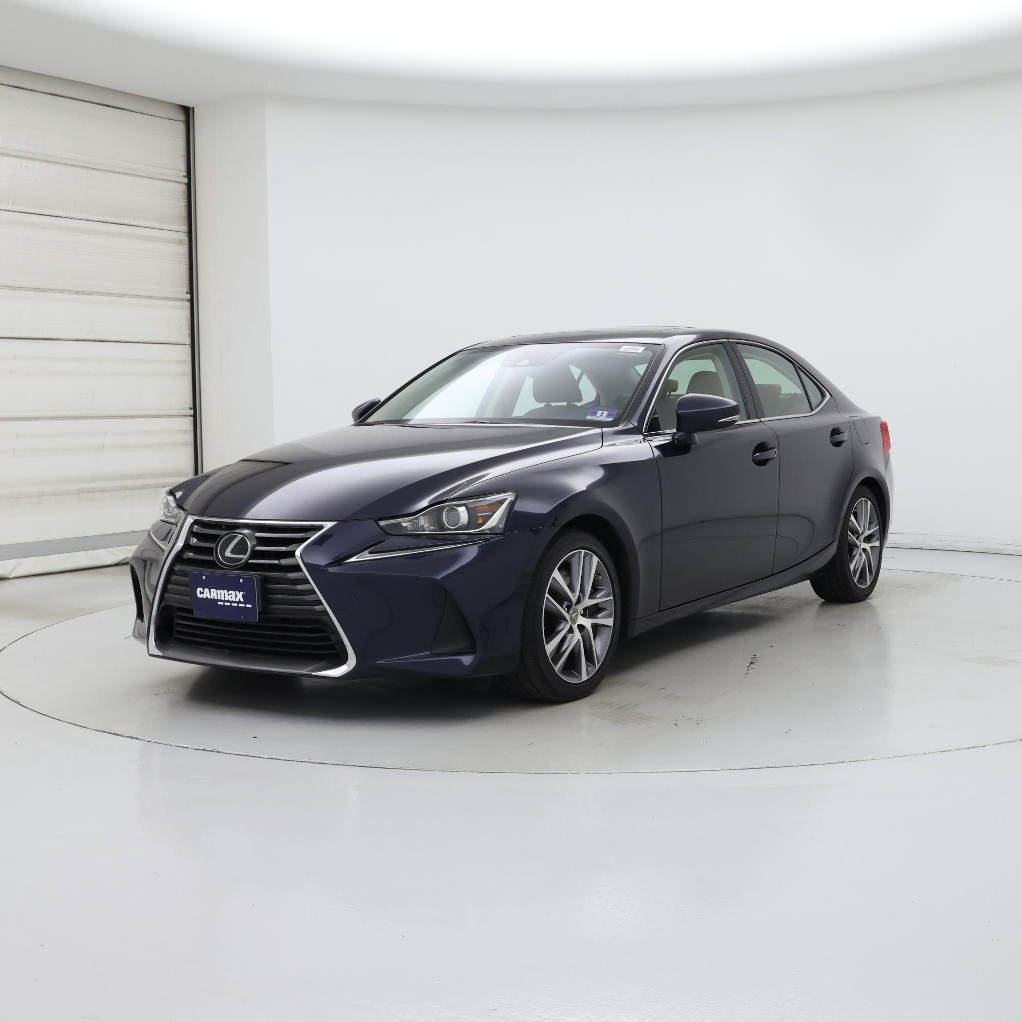 Thumbnail: 2019 Lexus IS - 4