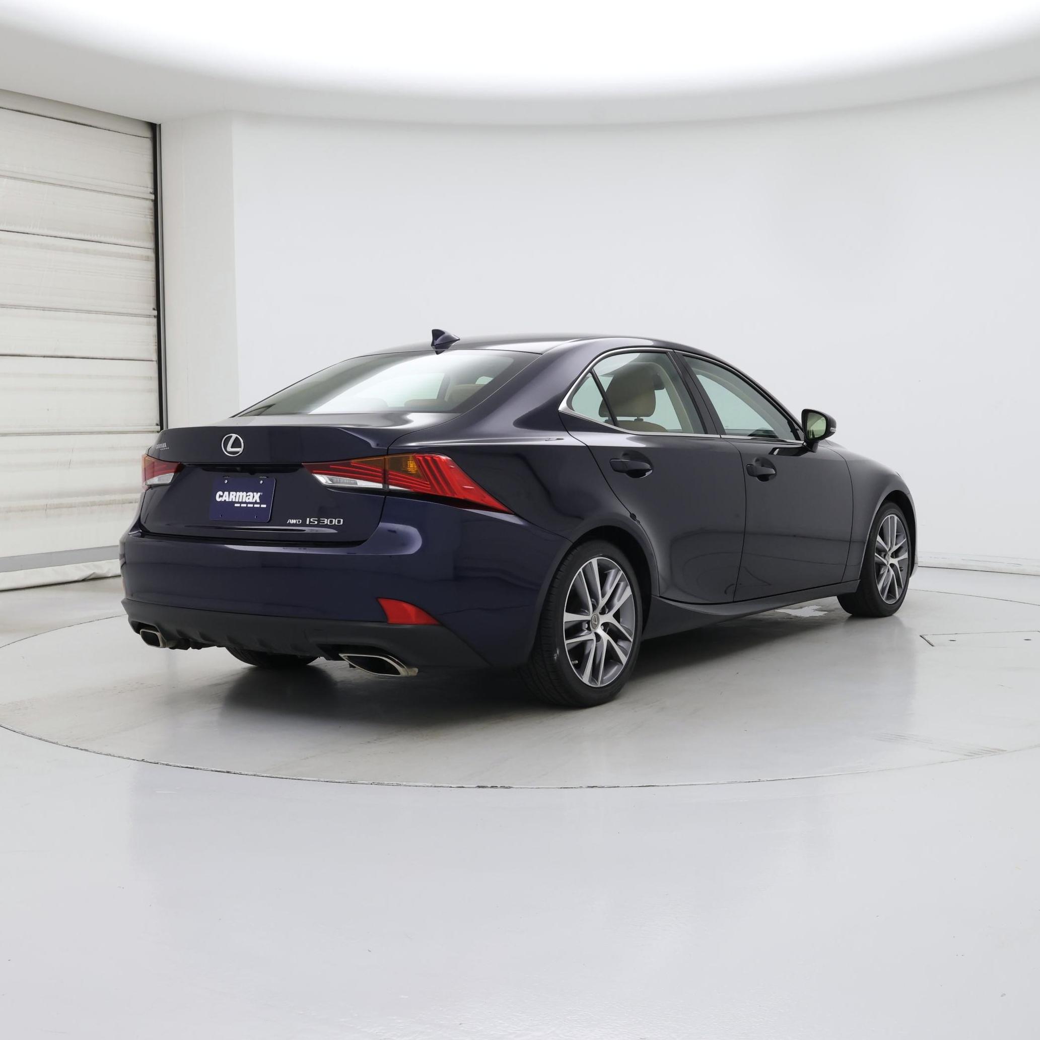 Thumbnail: 2019 Lexus IS - 8