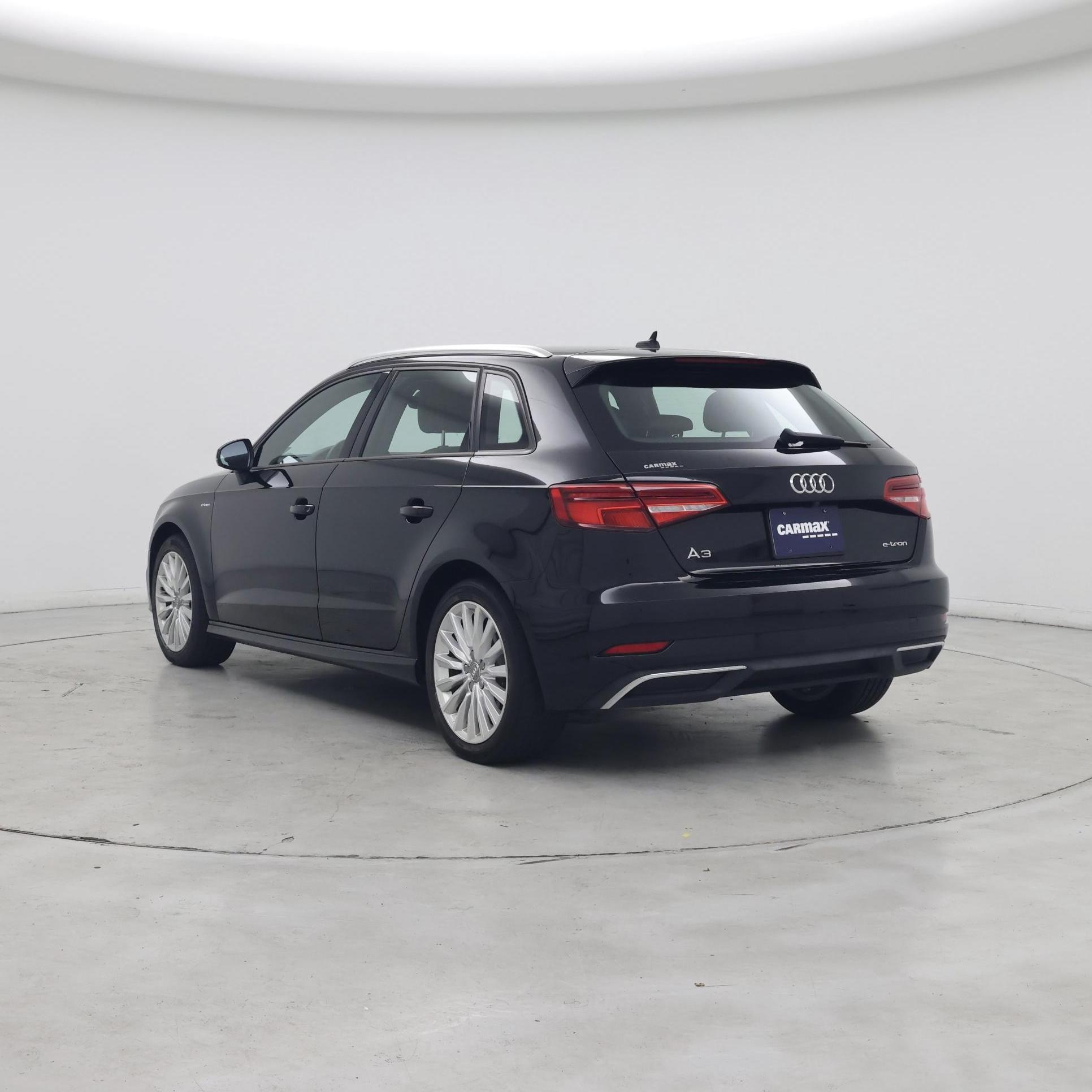 Thumbnail: 2018 Audi A3 - 2