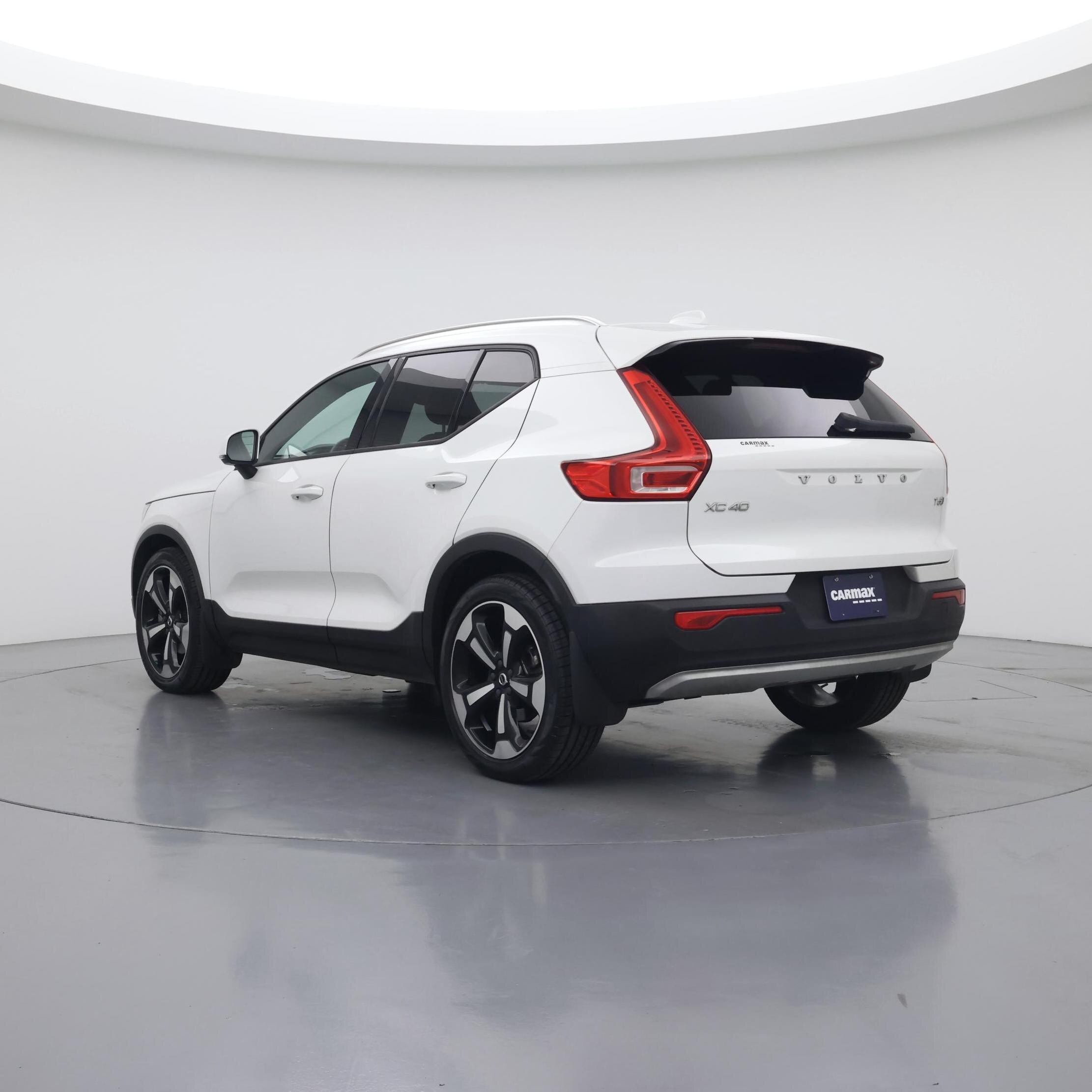 Thumbnail: 2020 Volvo XC40 - 2