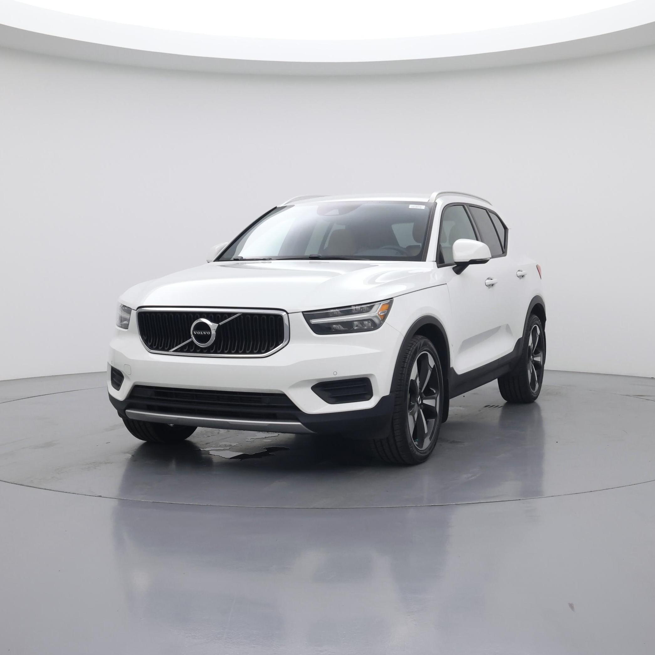Thumbnail: 2020 Volvo XC40 - 4