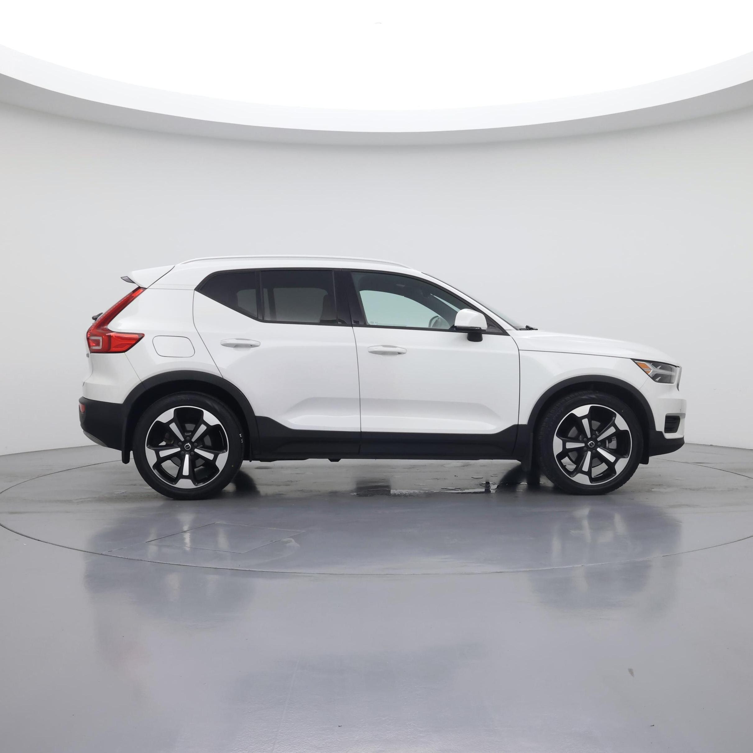 Thumbnail: 2020 Volvo XC40 - 7