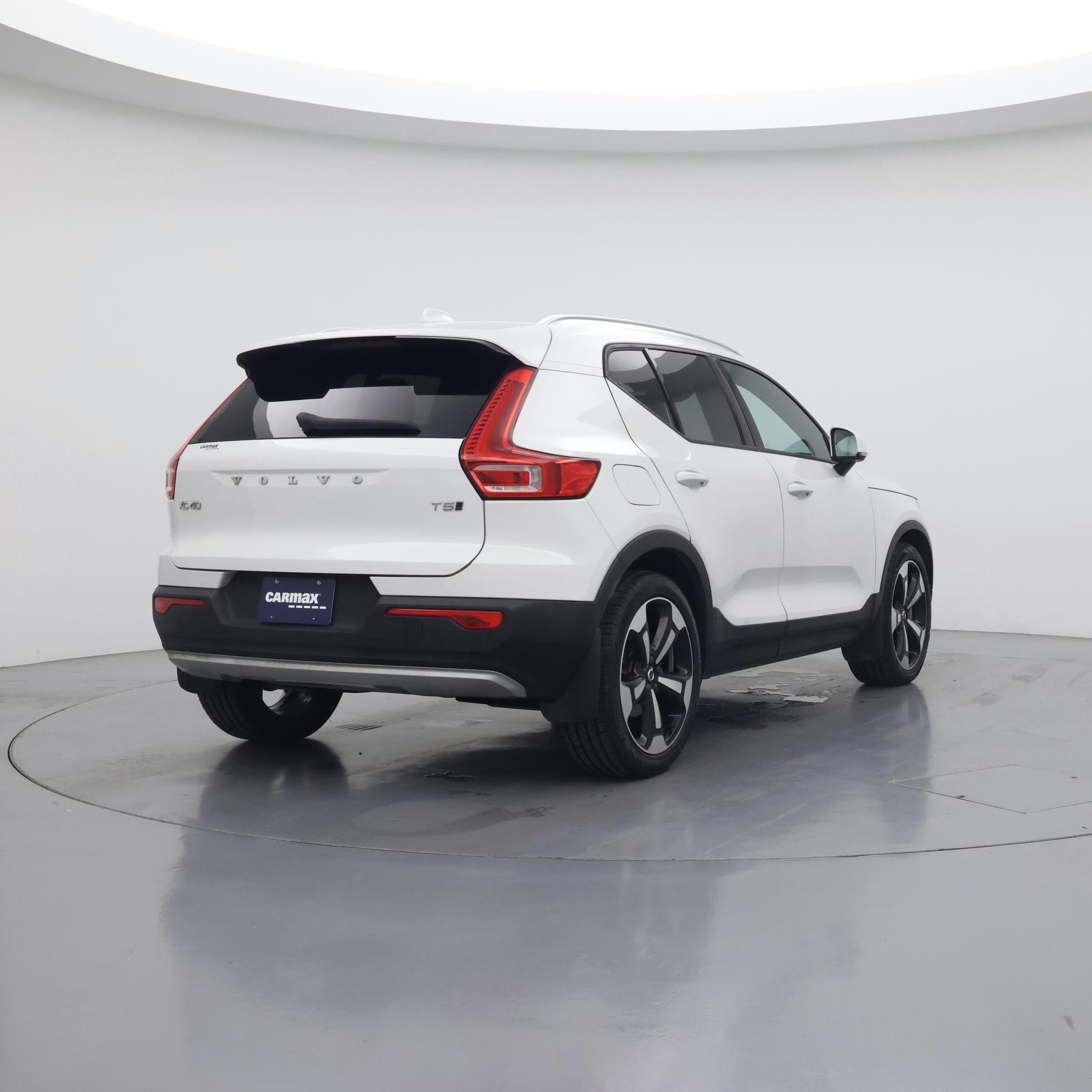 Thumbnail: 2020 Volvo XC40 - 8