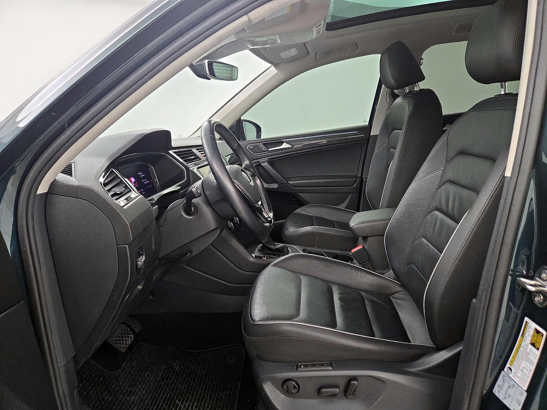 Thumbnail: 2019 Volkswagen Tiguan - 11