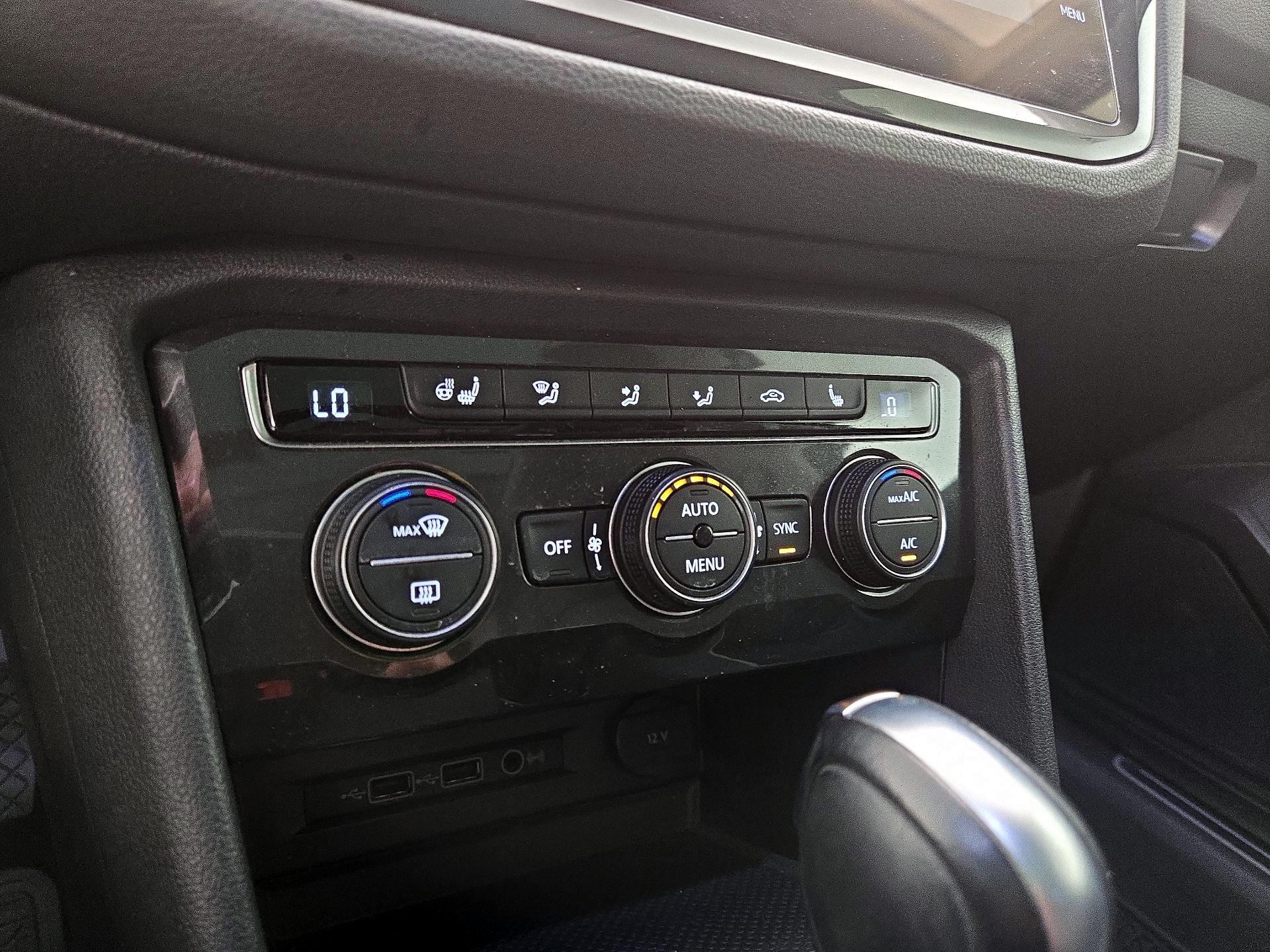Thumbnail: 2019 Volkswagen Tiguan - 16