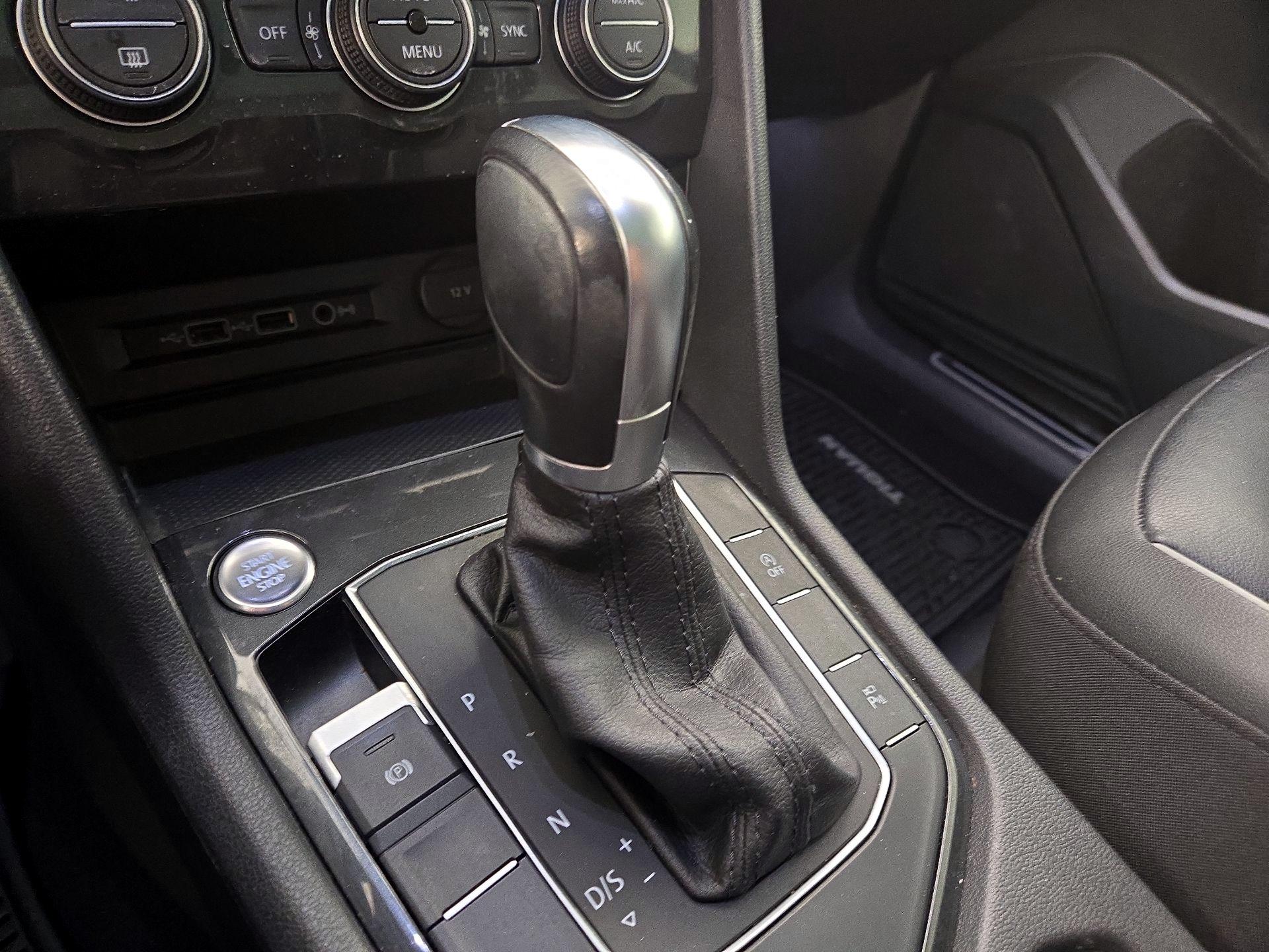 Thumbnail: 2019 Volkswagen Tiguan - 17