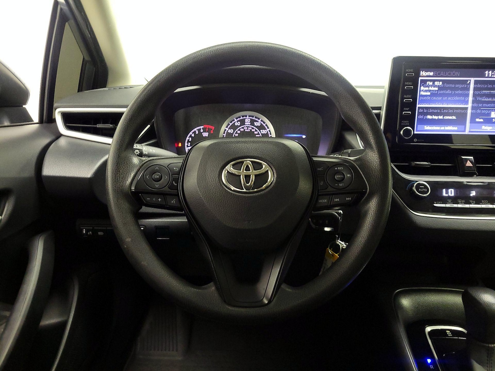 2021 Toyota Corolla LE - Photo 11