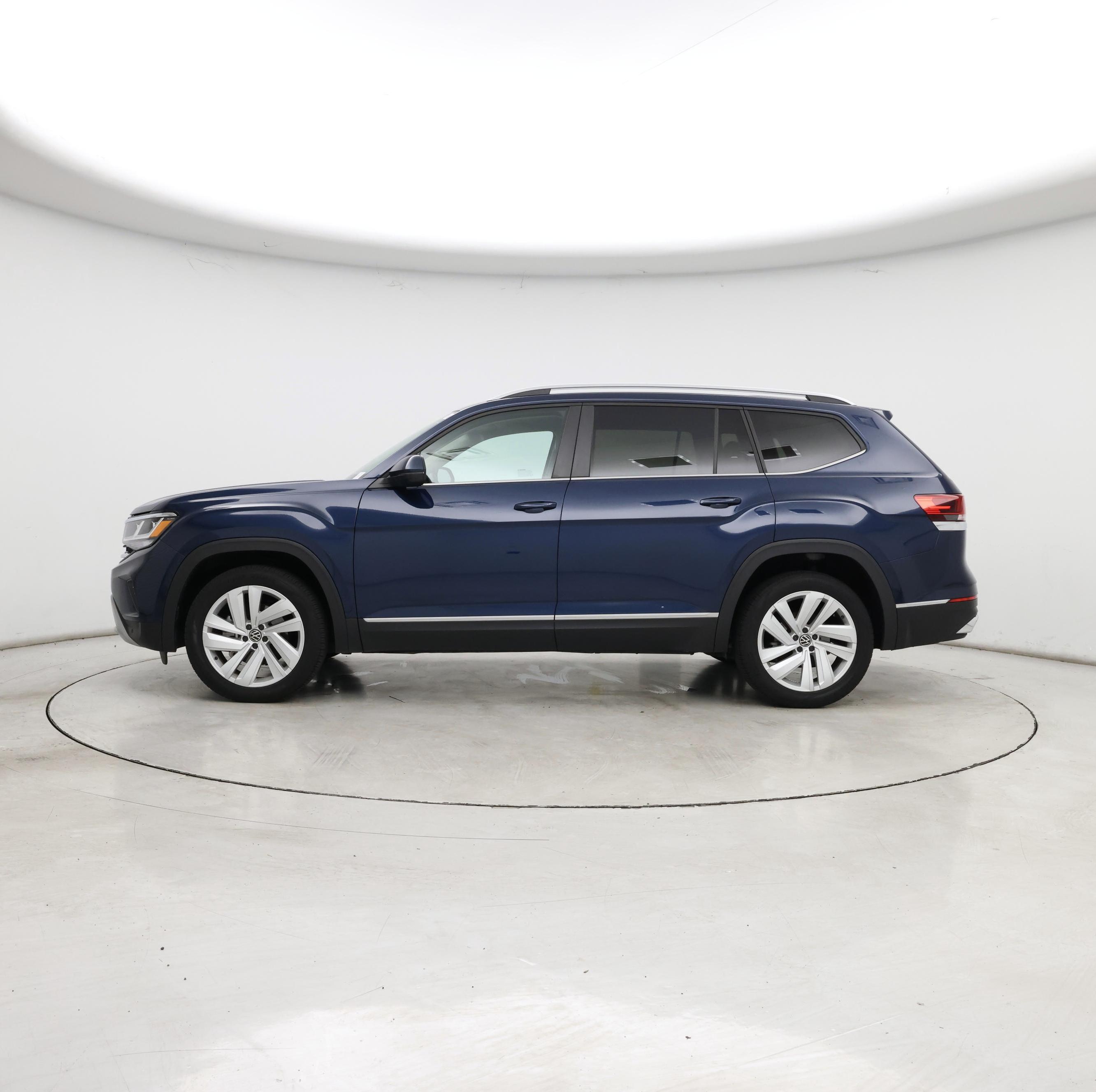 Thumbnail: 2021 Volkswagen Atlas - 3