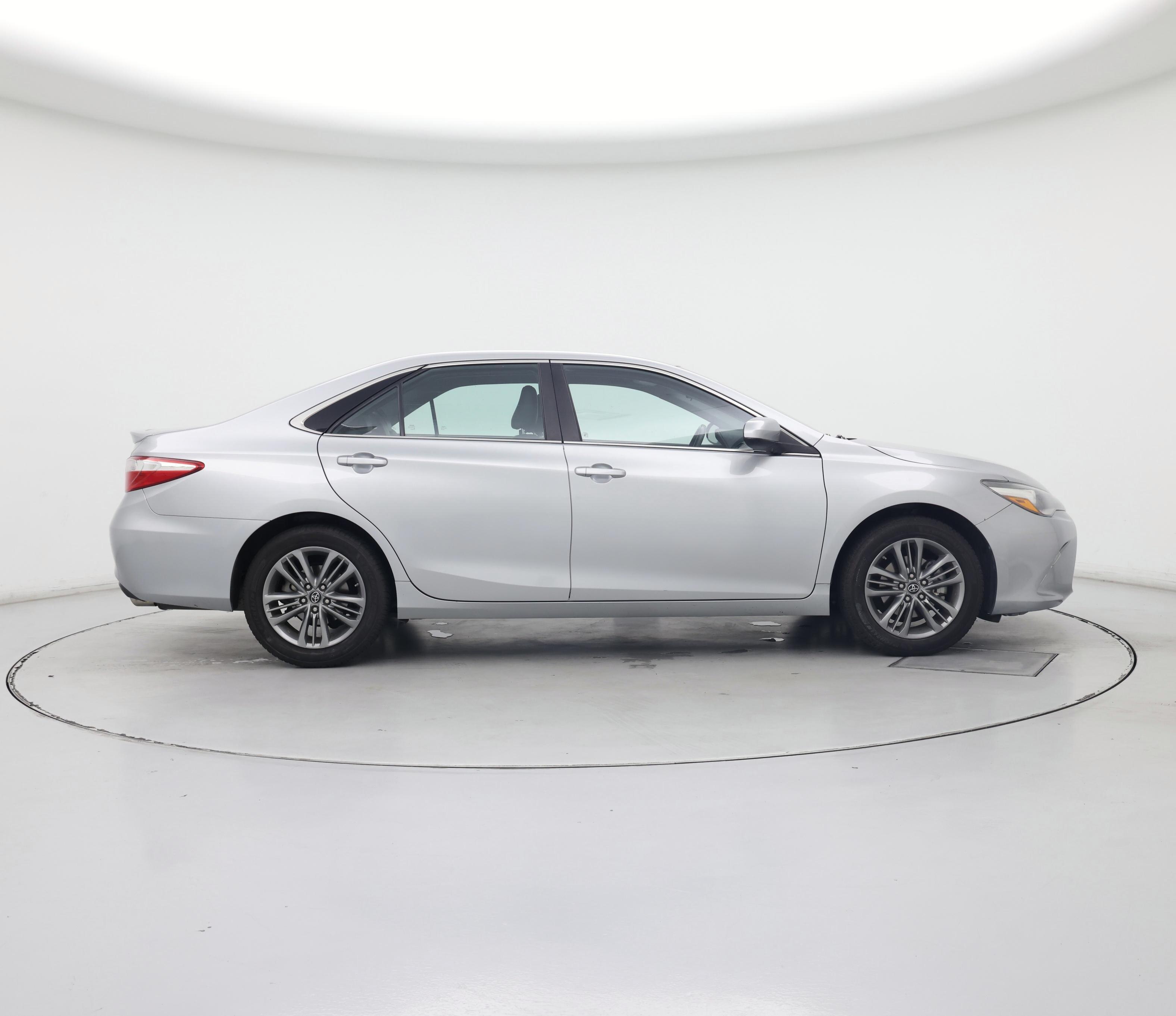 Thumbnail: 2016 Toyota Camry - 7