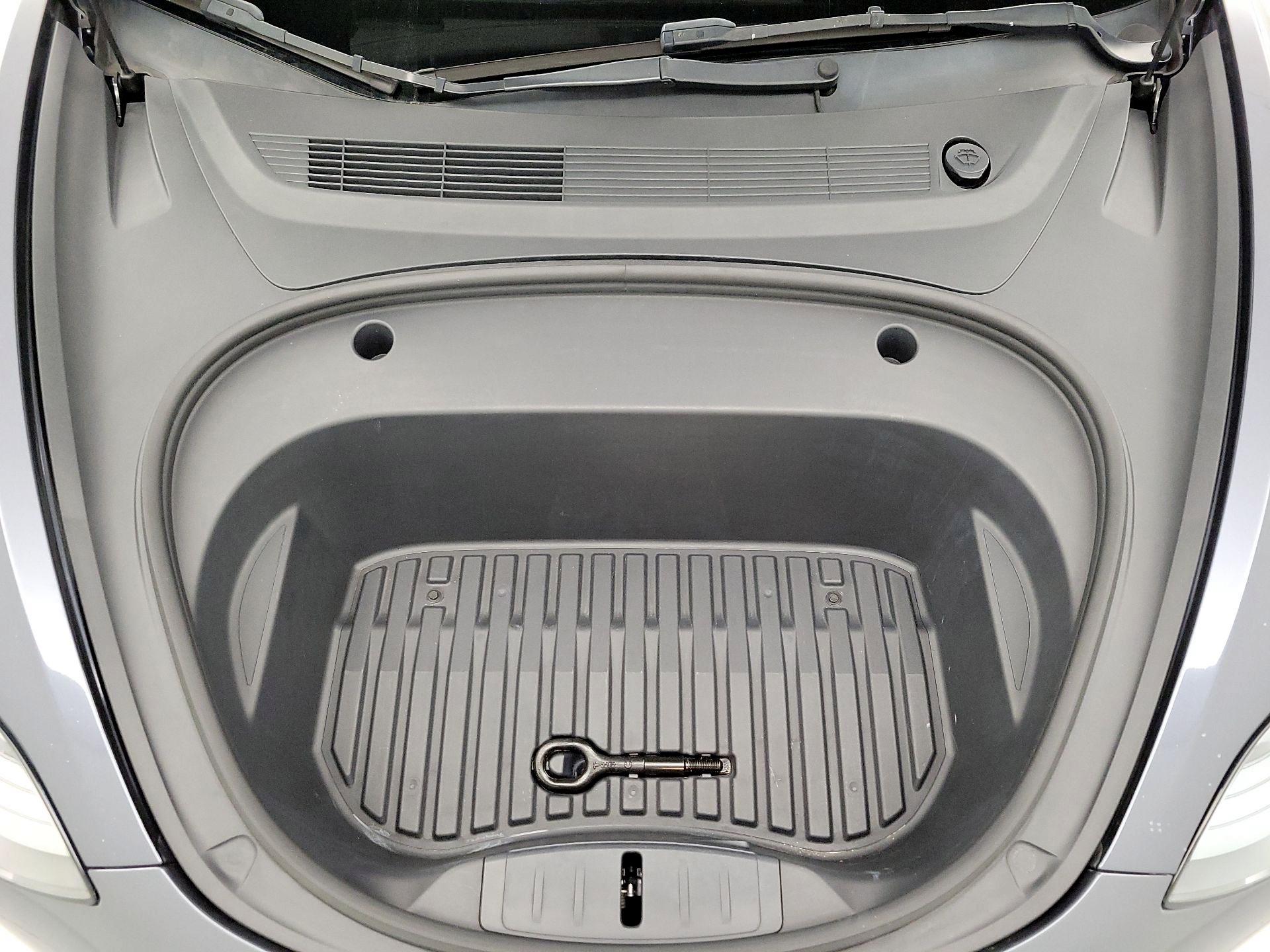 Thumbnail: 2023 Tesla Model 3 - 20