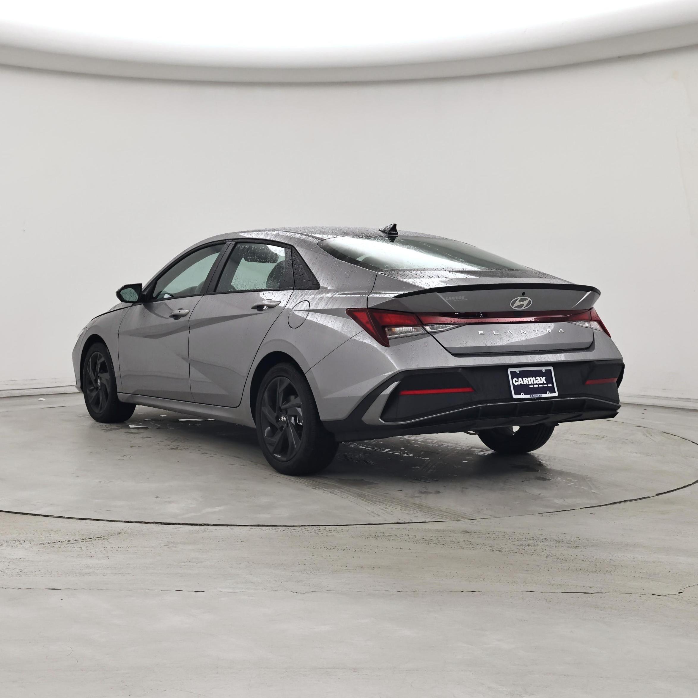 Thumbnail: 2026 Hyundai Elantra - 2