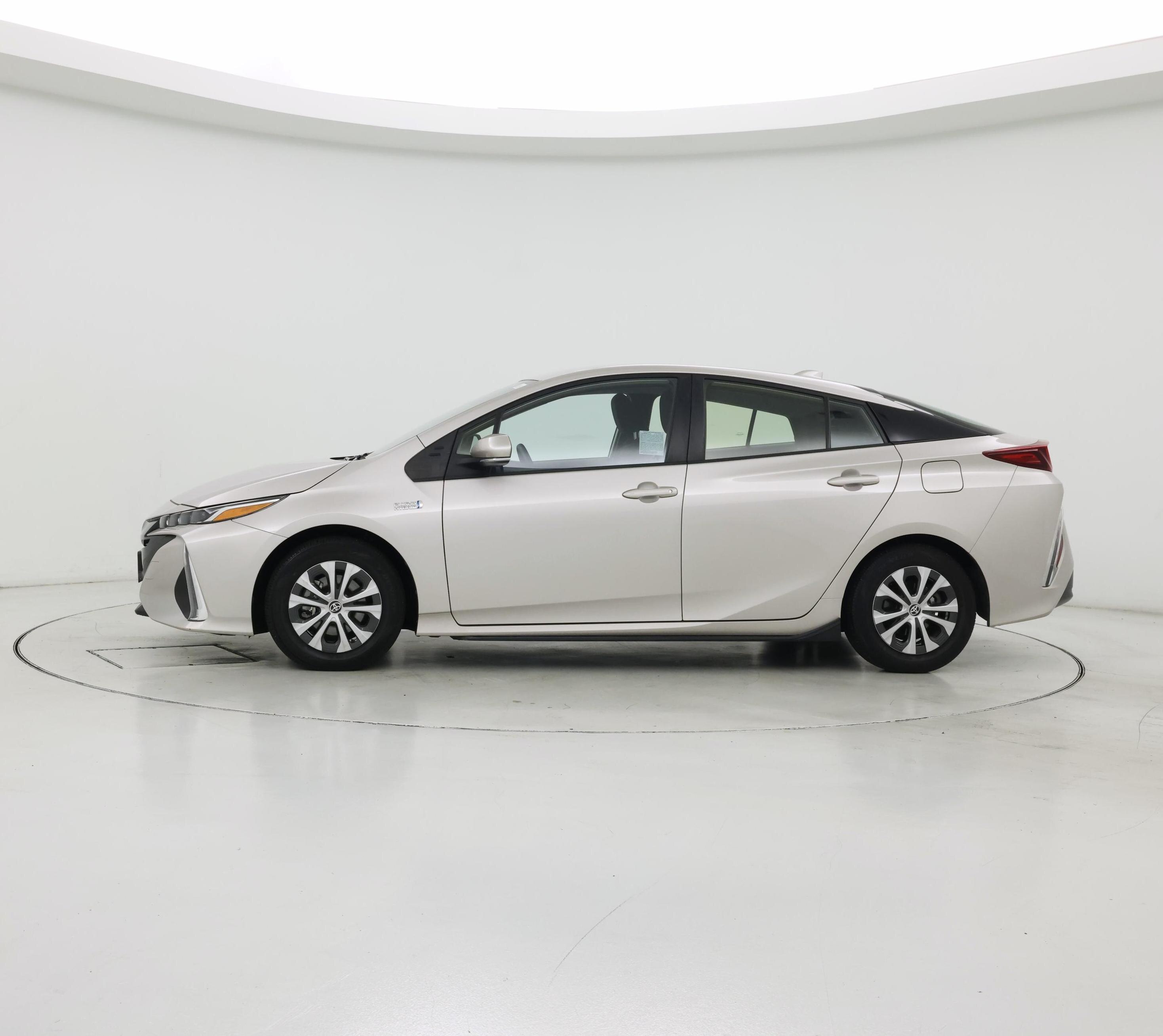 Thumbnail: 2021 Toyota Prius Prime - 3