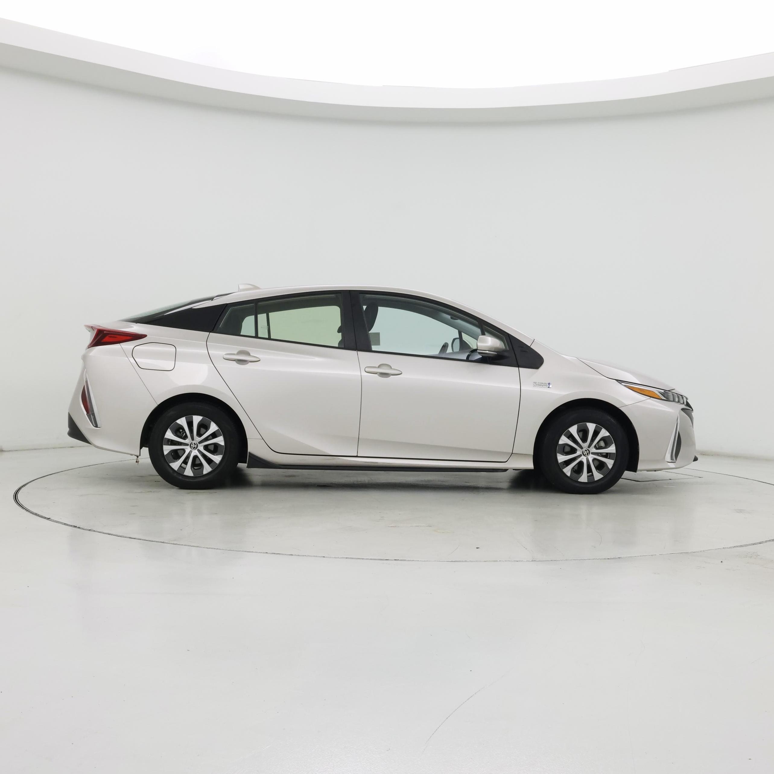 Thumbnail: 2021 Toyota Prius Prime - 7