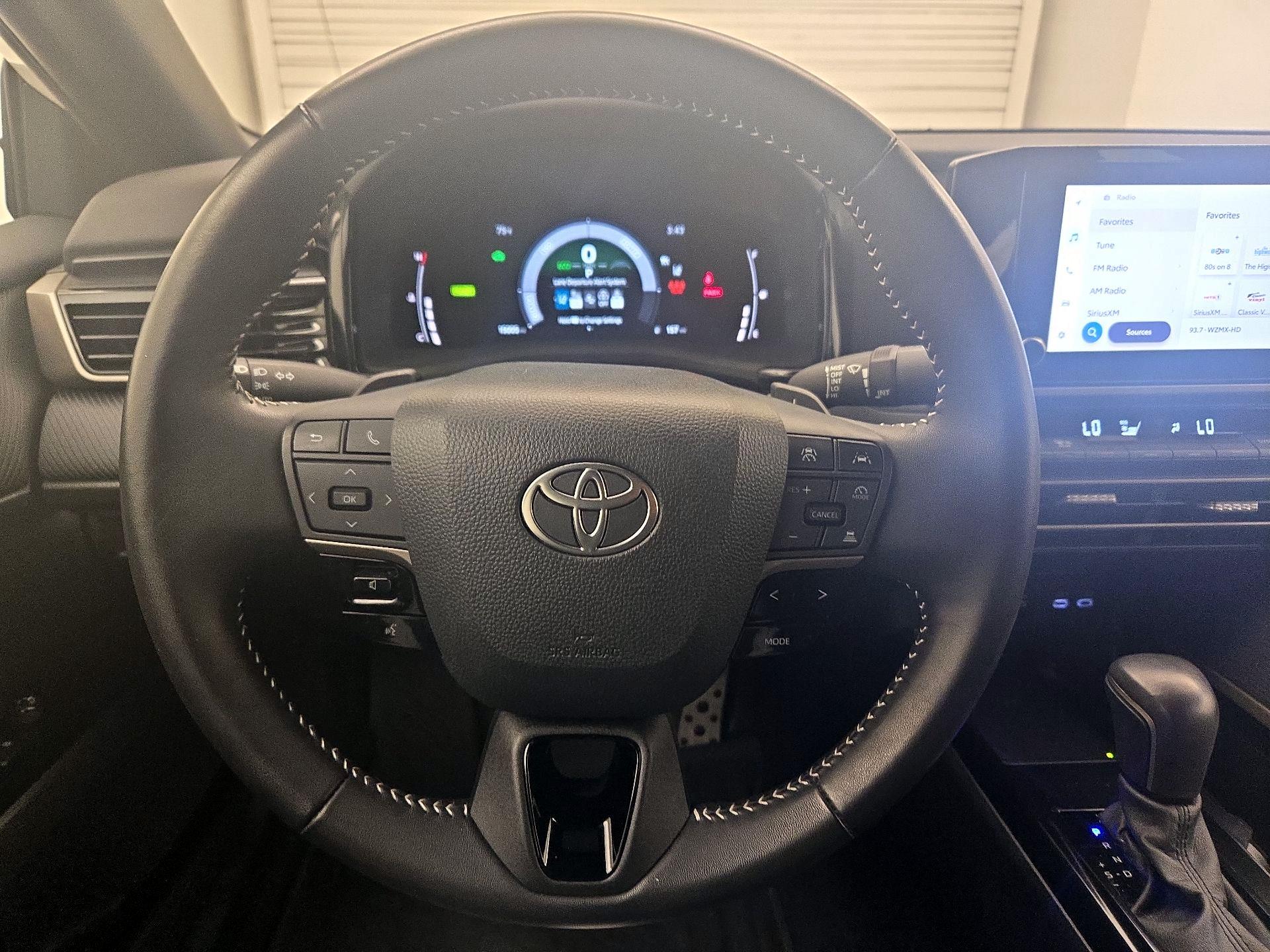 Thumbnail: 2025 Toyota Camry - 10