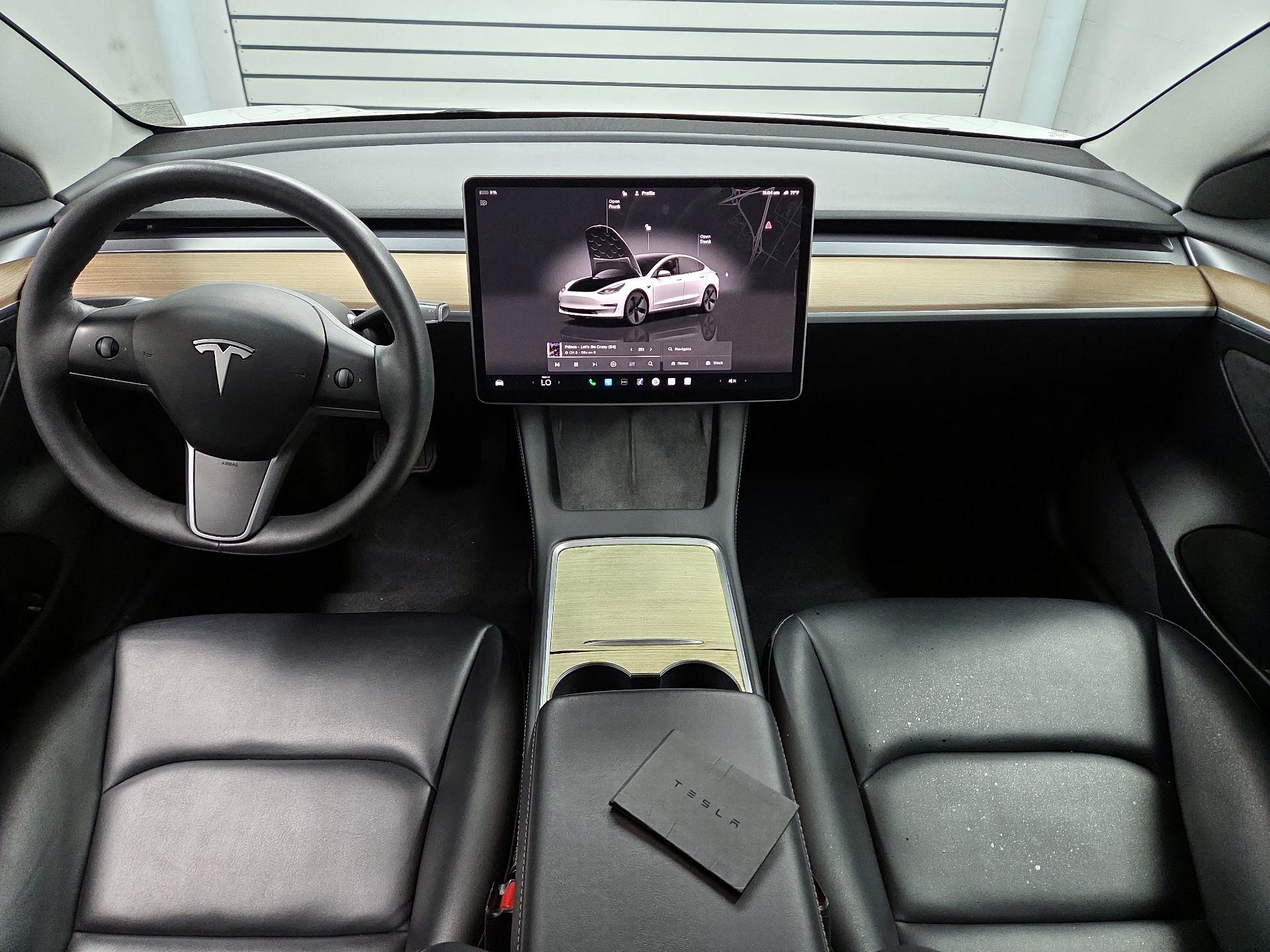Thumbnail: 2023 Tesla Model 3 - 9