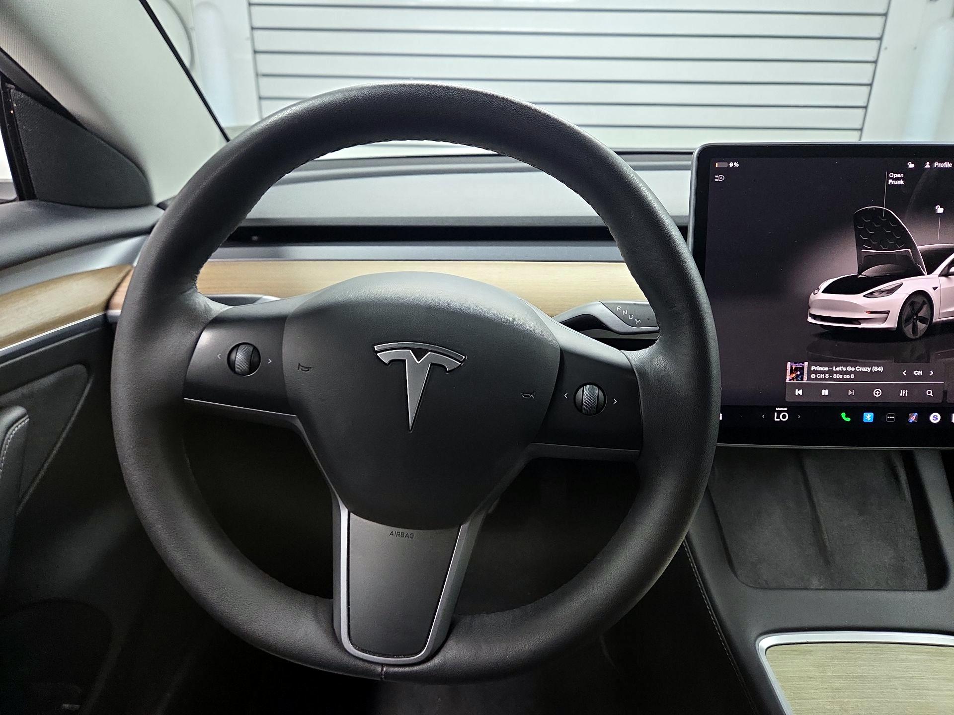 Thumbnail: 2023 Tesla Model 3 - 10