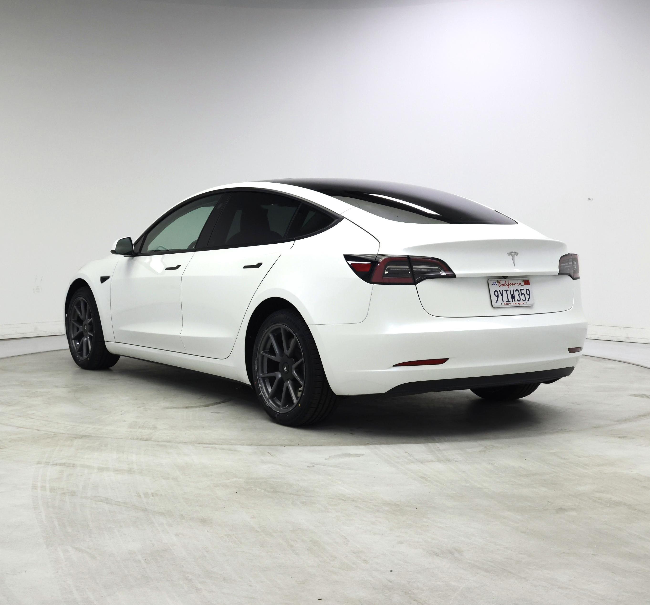 Thumbnail: 2023 Tesla Model 3 - 2