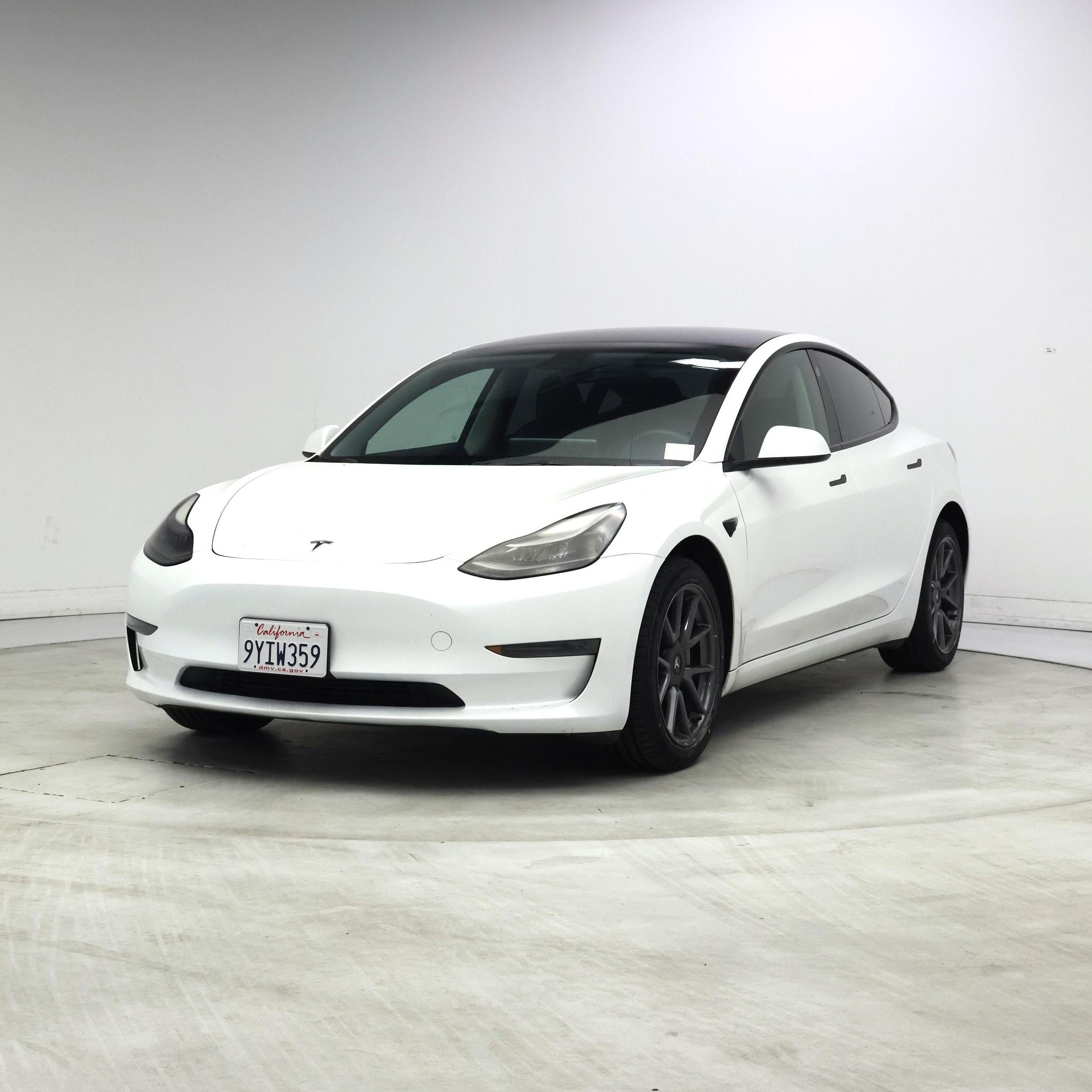 Thumbnail: 2023 Tesla Model 3 - 4
