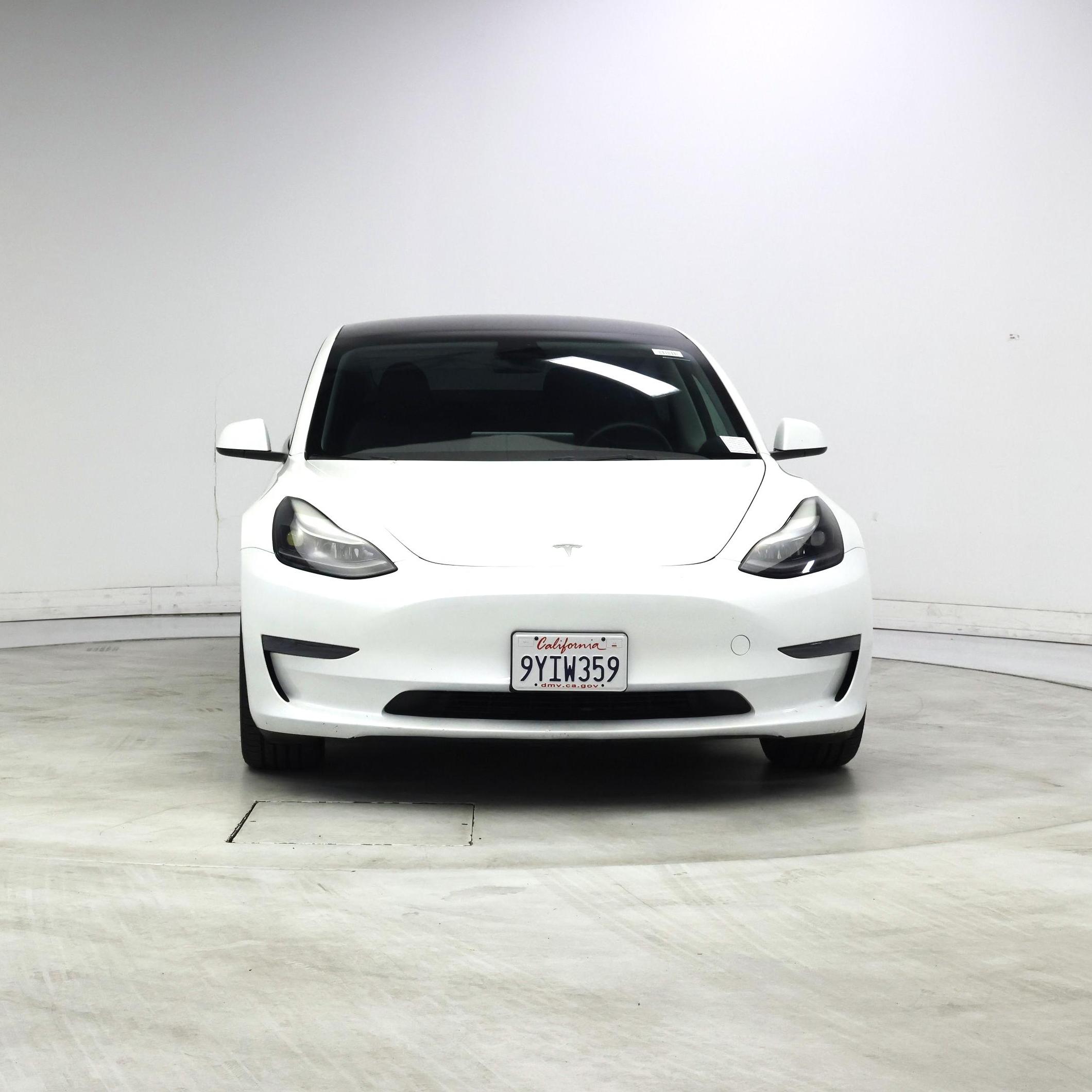 Thumbnail: 2023 Tesla Model 3 - 5