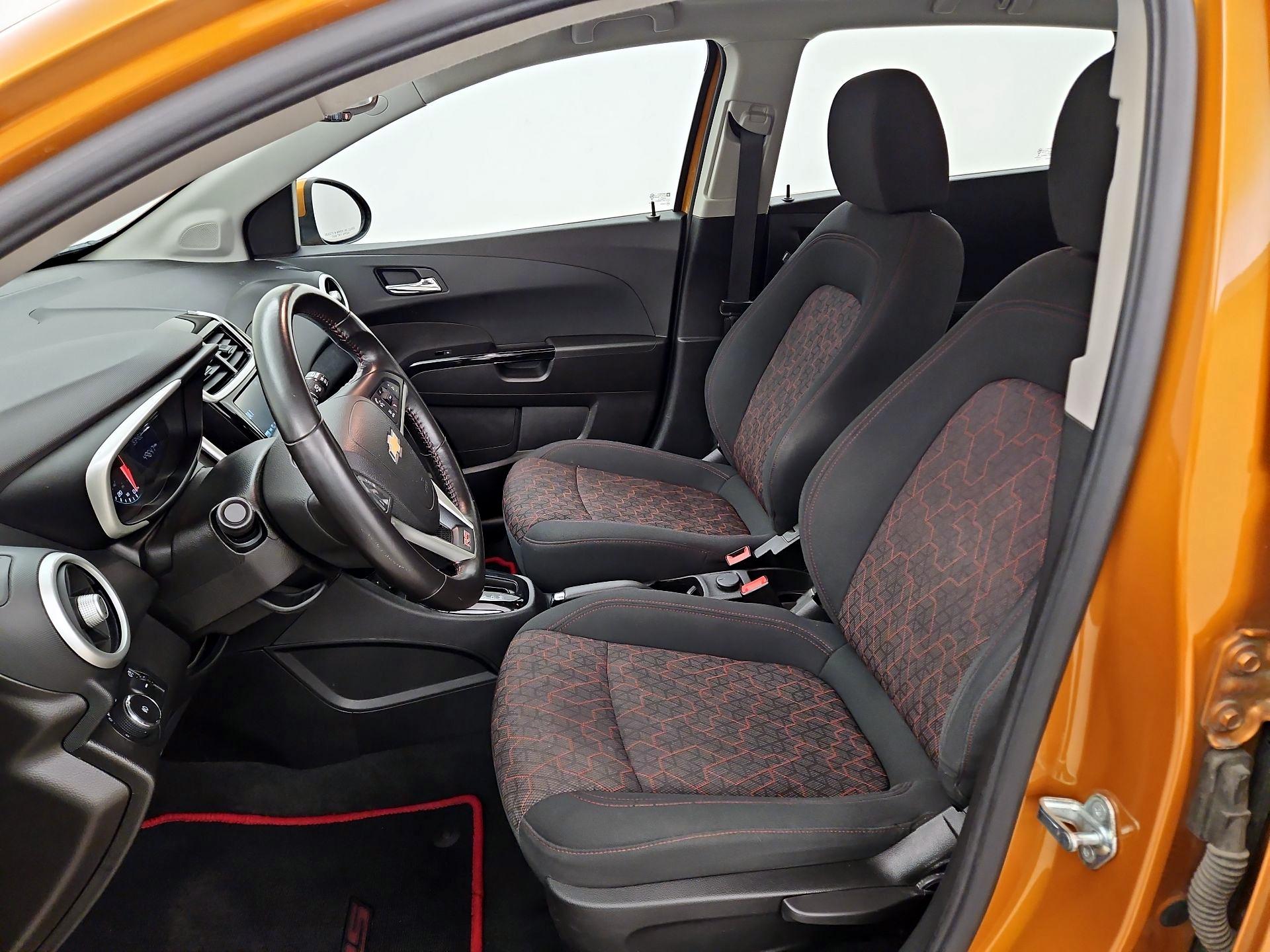 Thumbnail: 2017 Chevrolet Sonic - 11