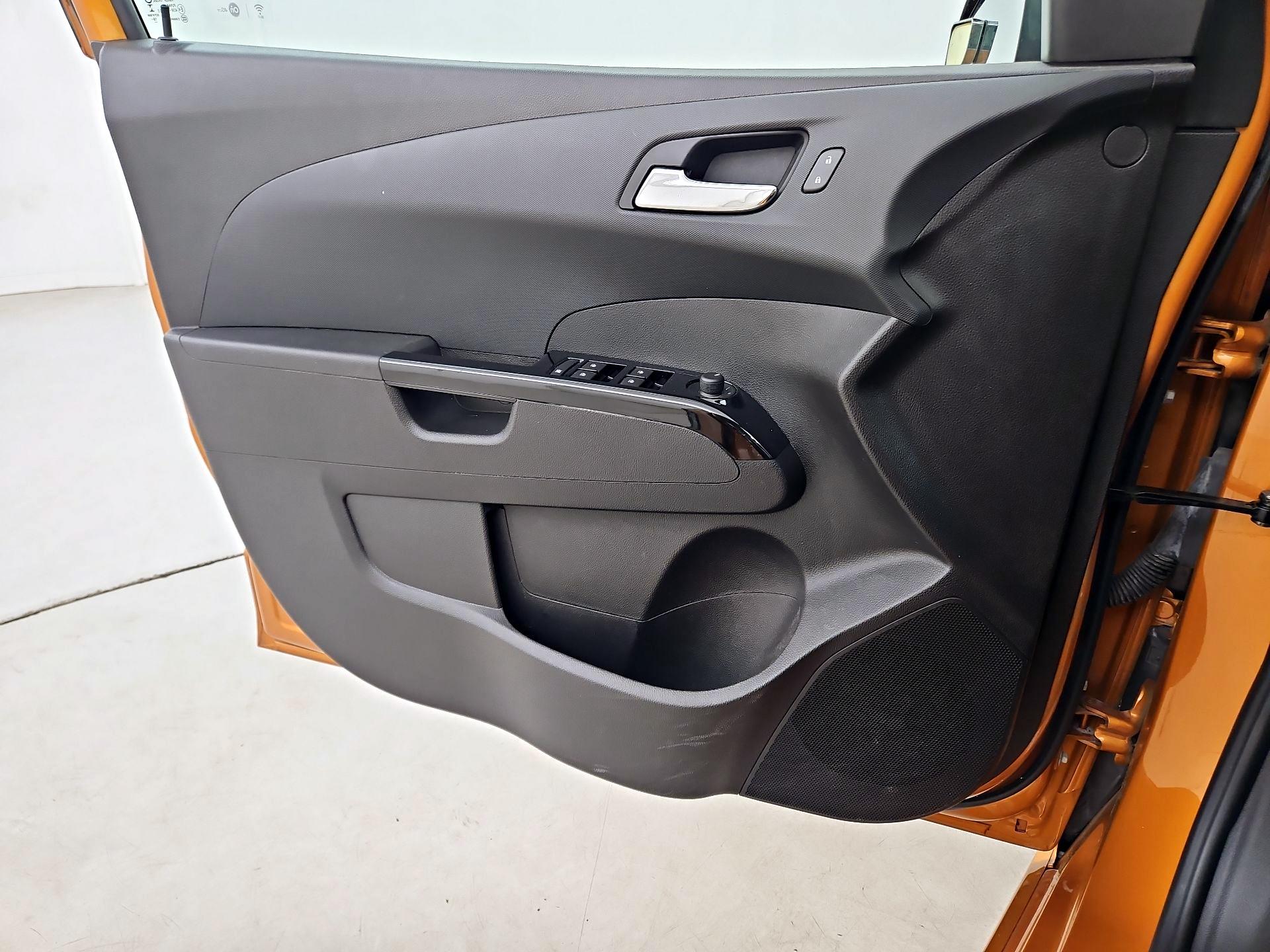 Thumbnail: 2017 Chevrolet Sonic - 12