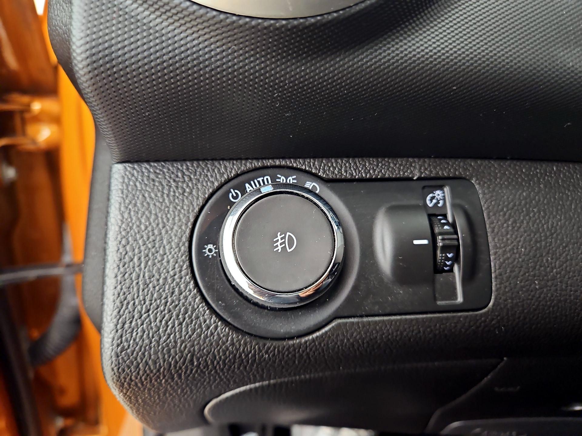 Thumbnail: 2017 Chevrolet Sonic - 13