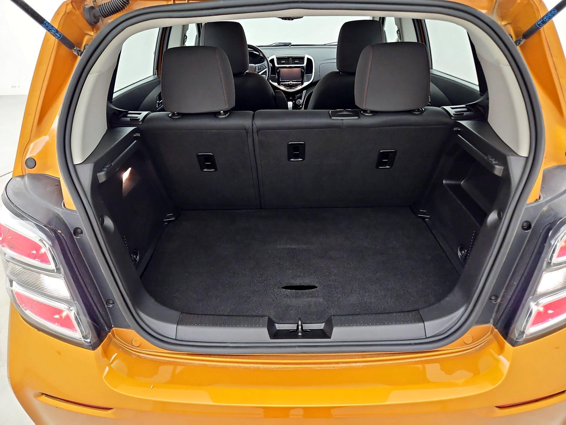 Thumbnail: 2017 Chevrolet Sonic - 20