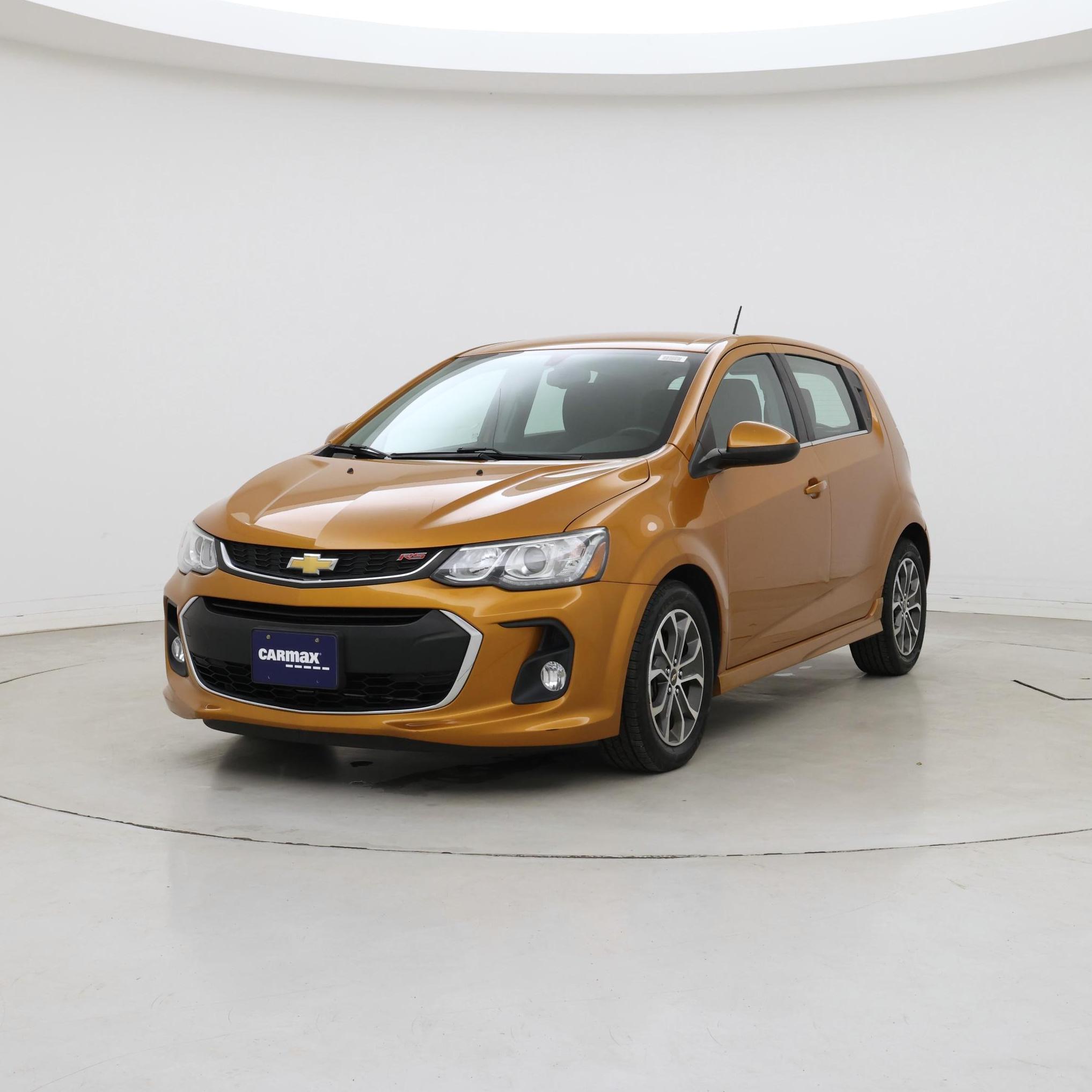 Thumbnail: 2017 Chevrolet Sonic - 4