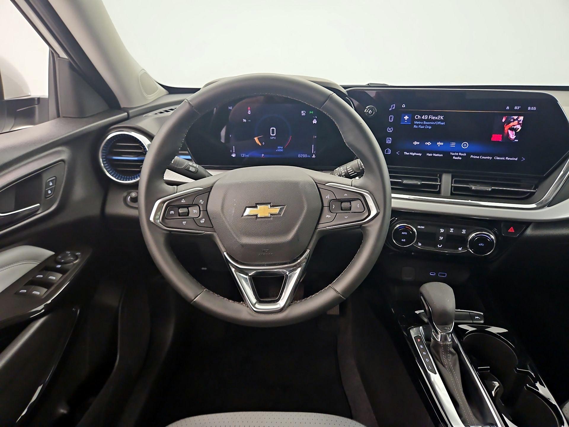Thumbnail: 2025 Chevrolet Trax - 10