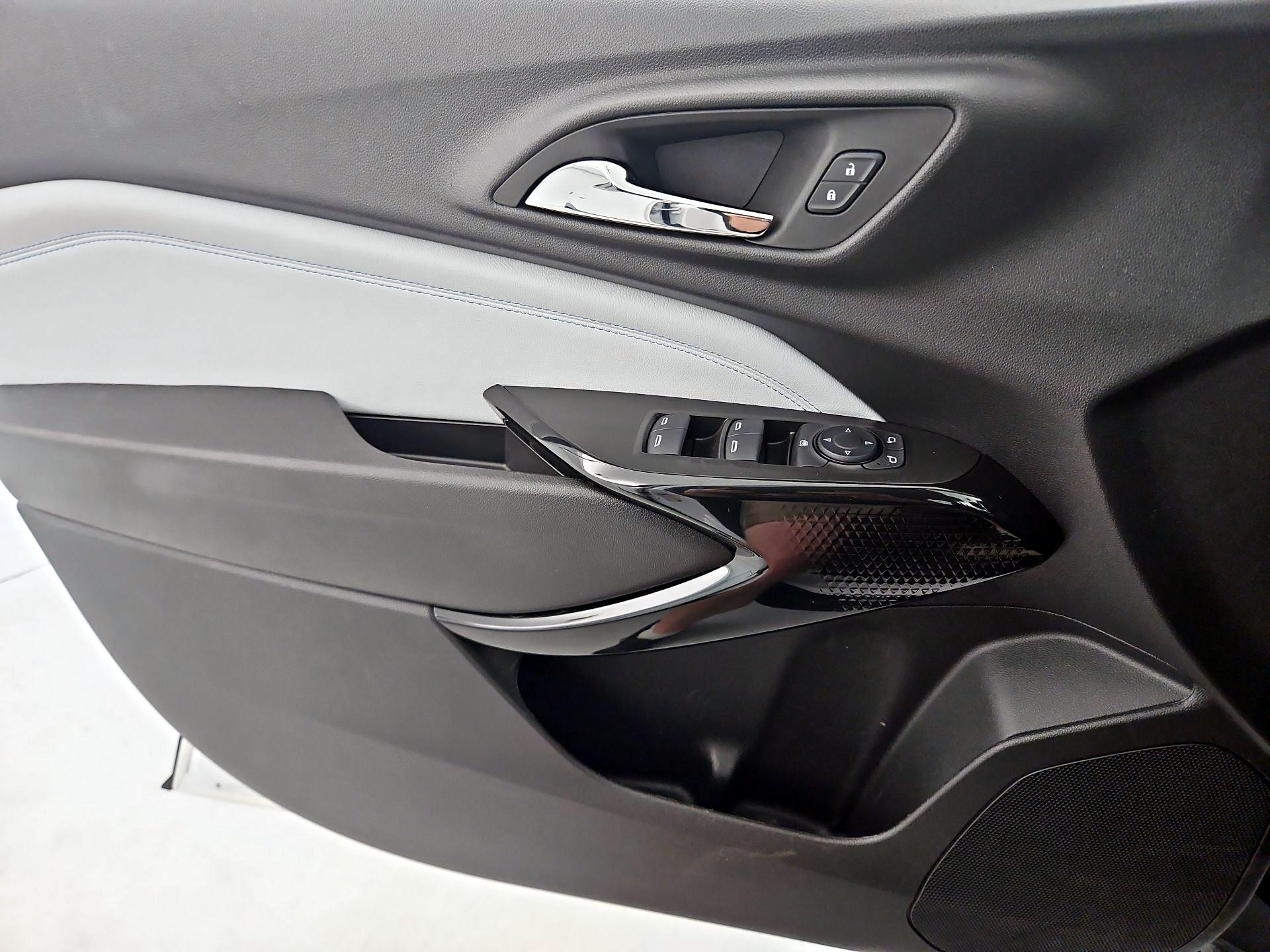 Thumbnail: 2025 Chevrolet Trax - 12