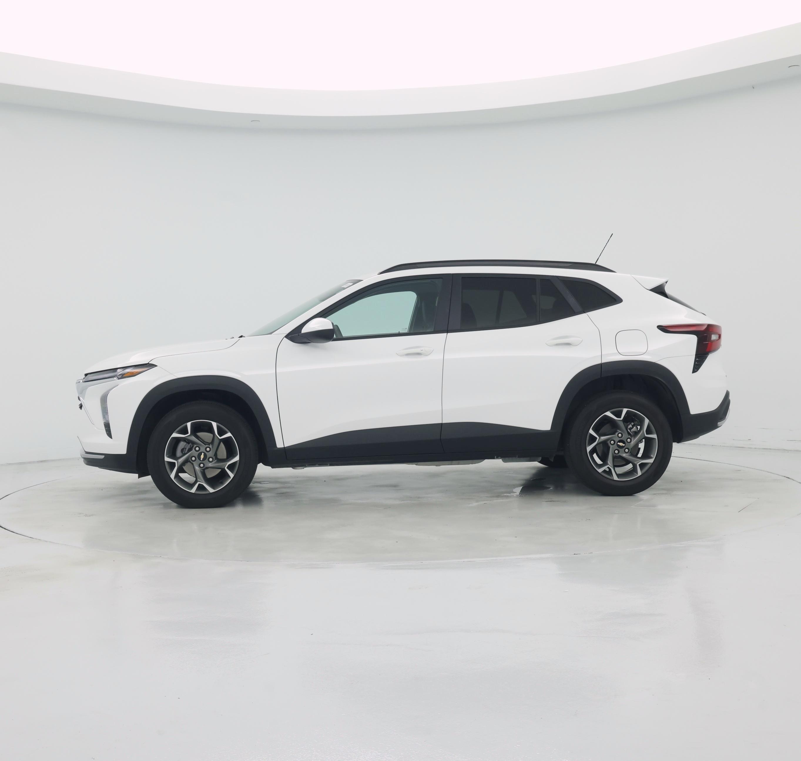 Thumbnail: 2025 Chevrolet Trax - 3