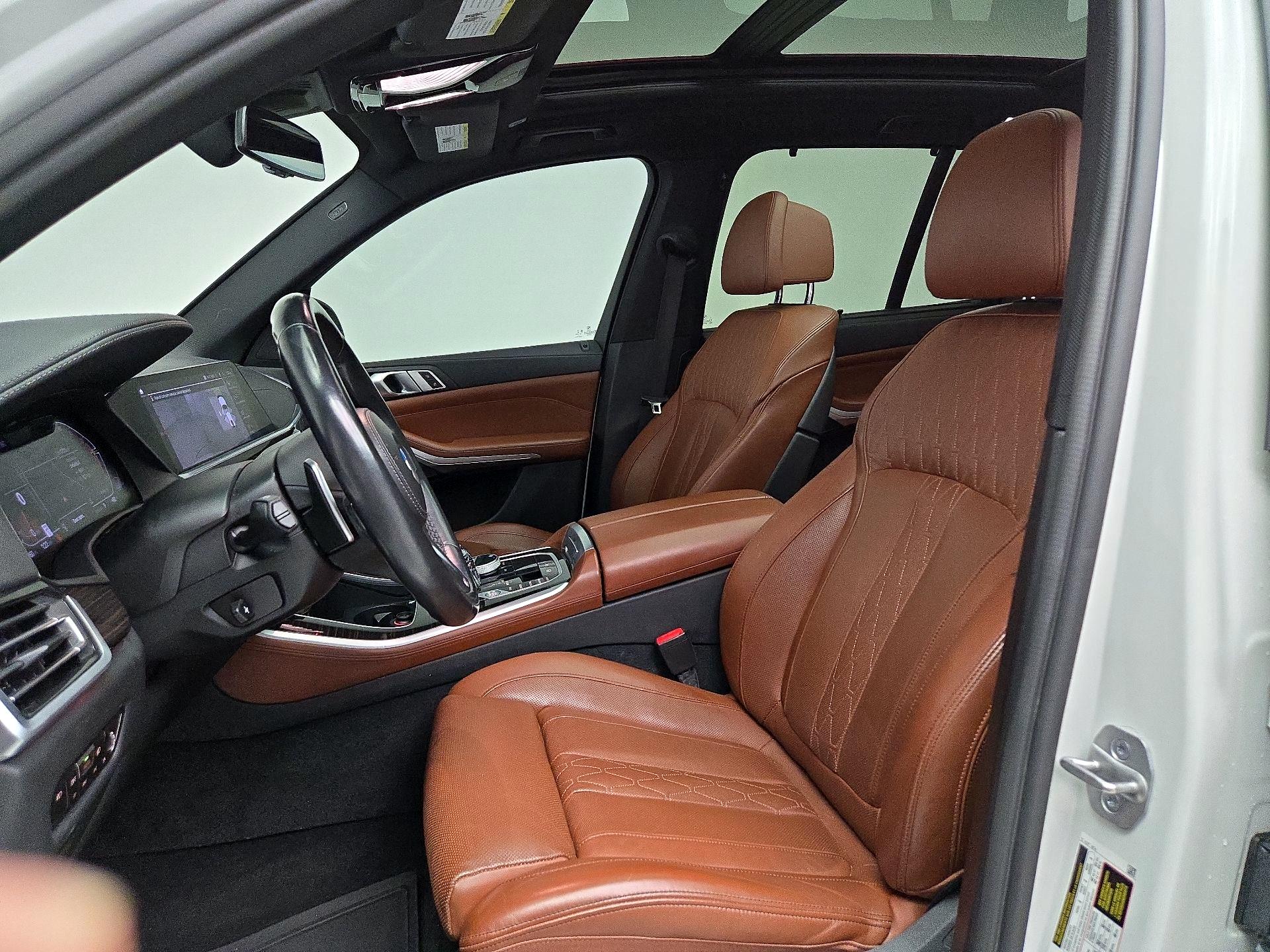 Thumbnail: 2021 BMW X5 - 11