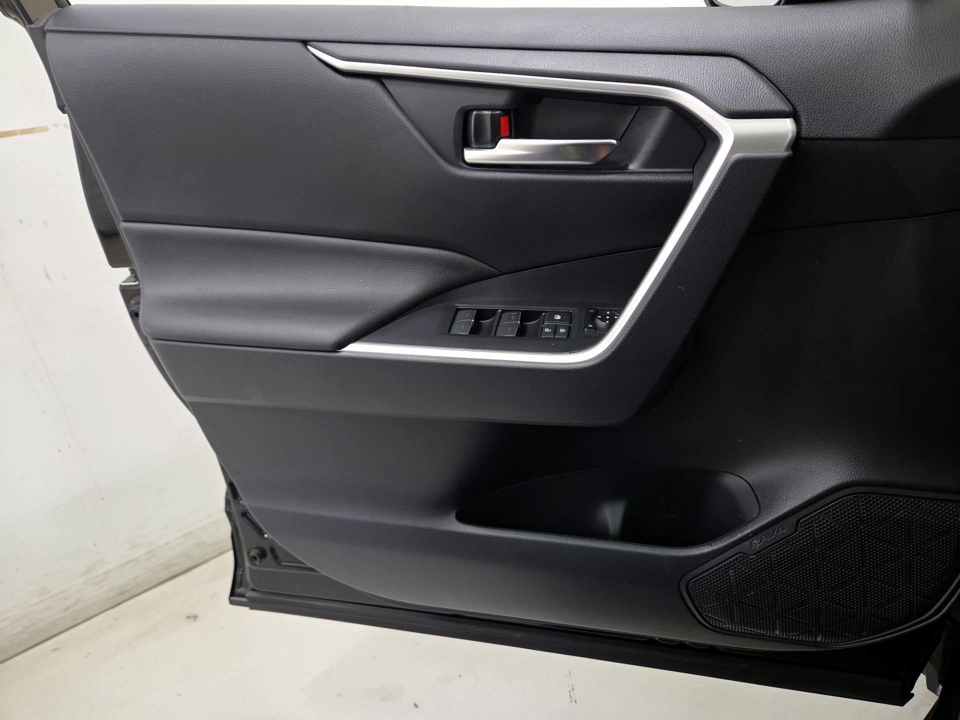 Thumbnail: 2023 Toyota RAV4 - 12