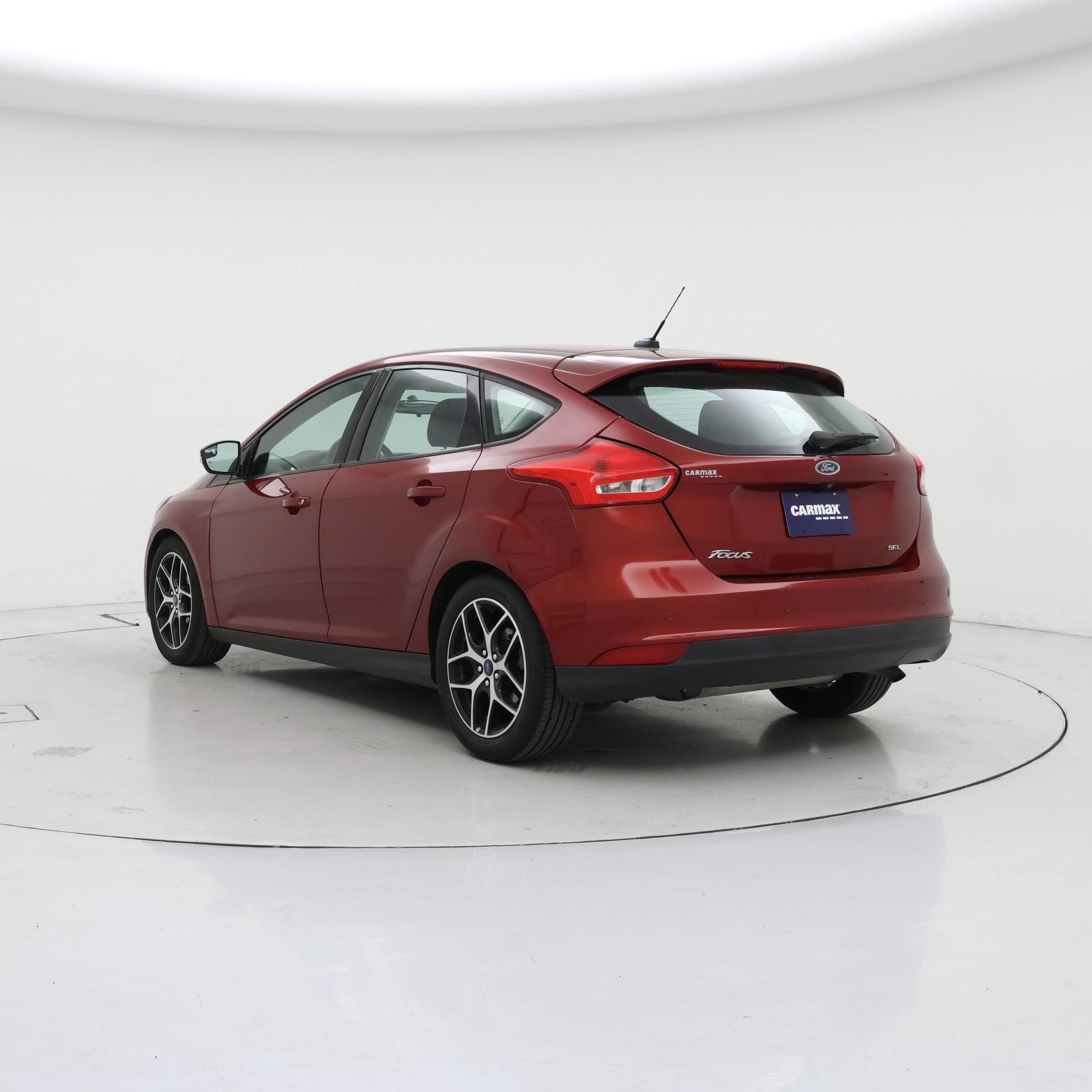 Thumbnail: 2017 Ford Focus - 2