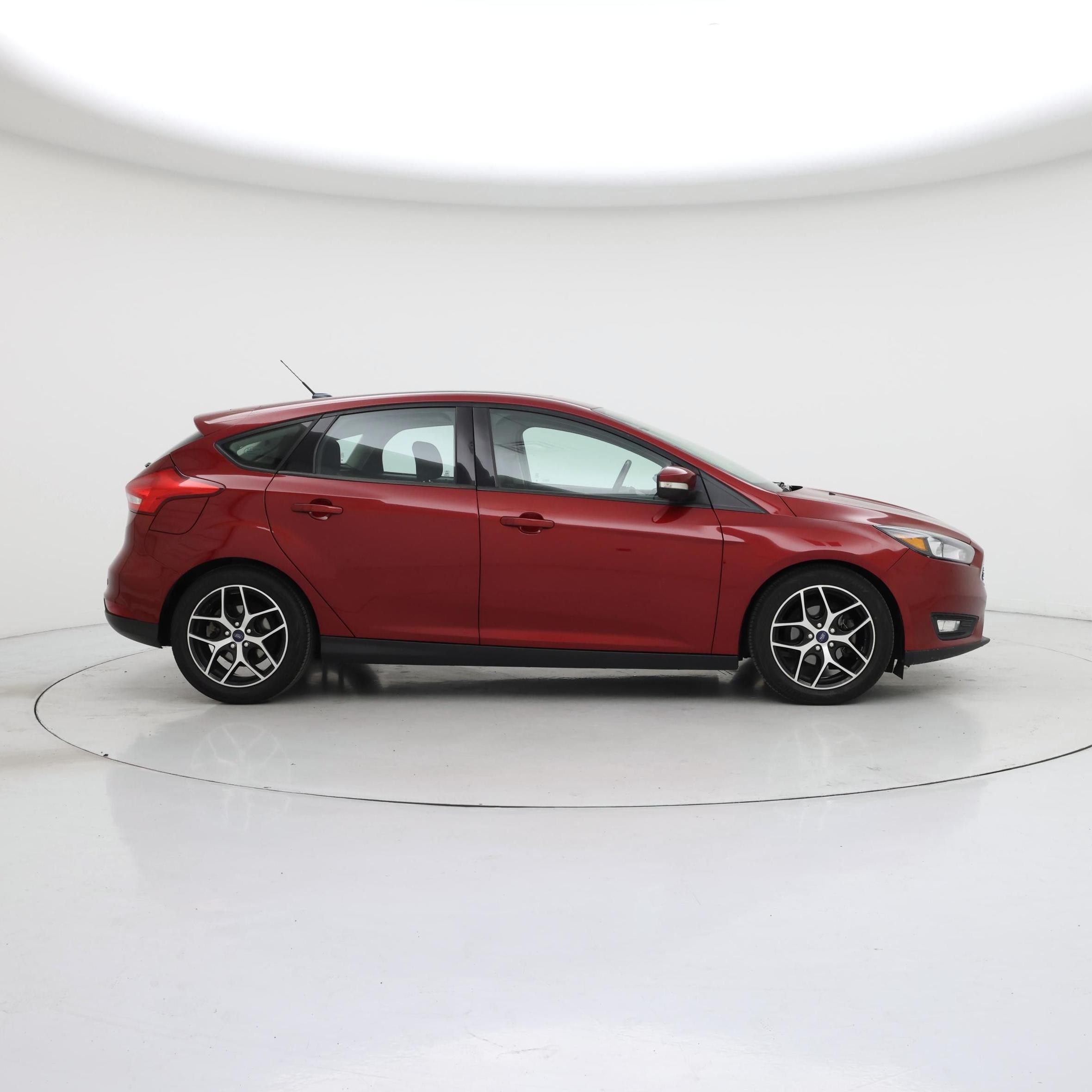 Thumbnail: 2017 Ford Focus - 7