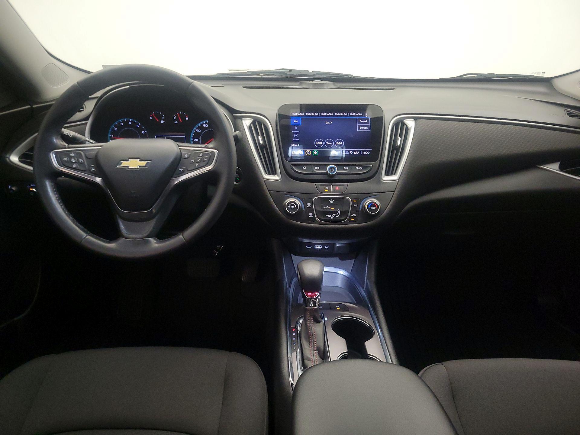 Thumbnail: 2022 Chevrolet Malibu - 9