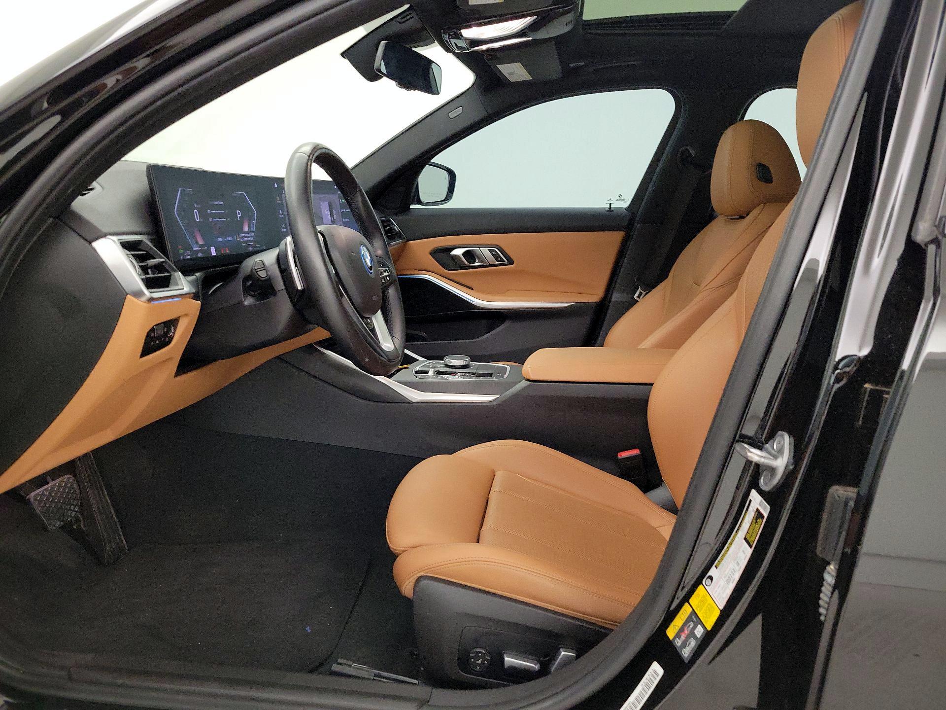 Thumbnail: 2023 BMW 3 Series - 11