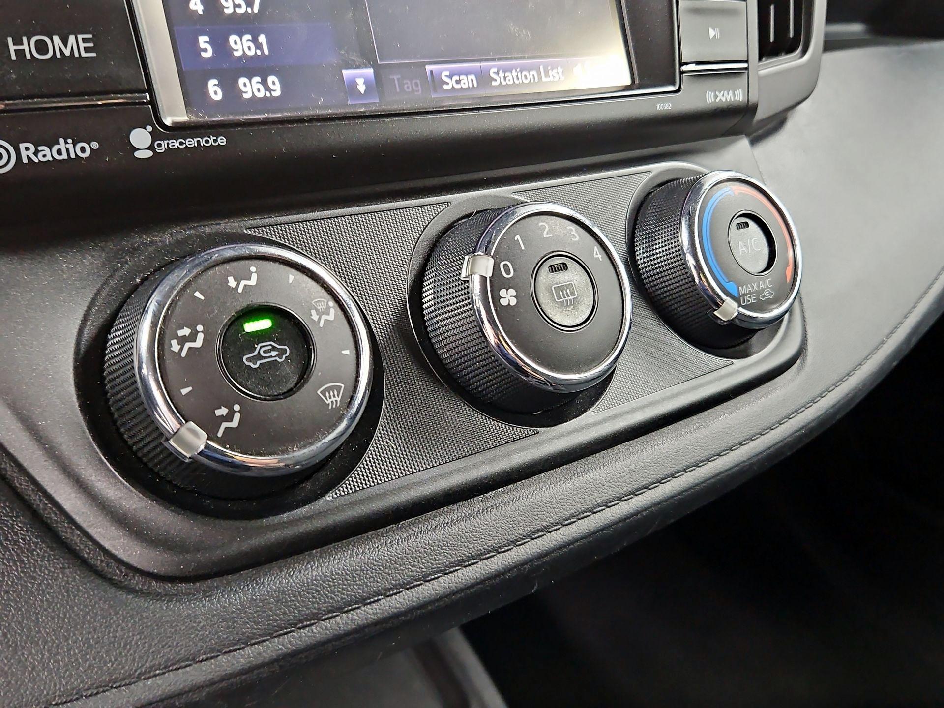 Thumbnail: 2017 Toyota RAV4 - 16