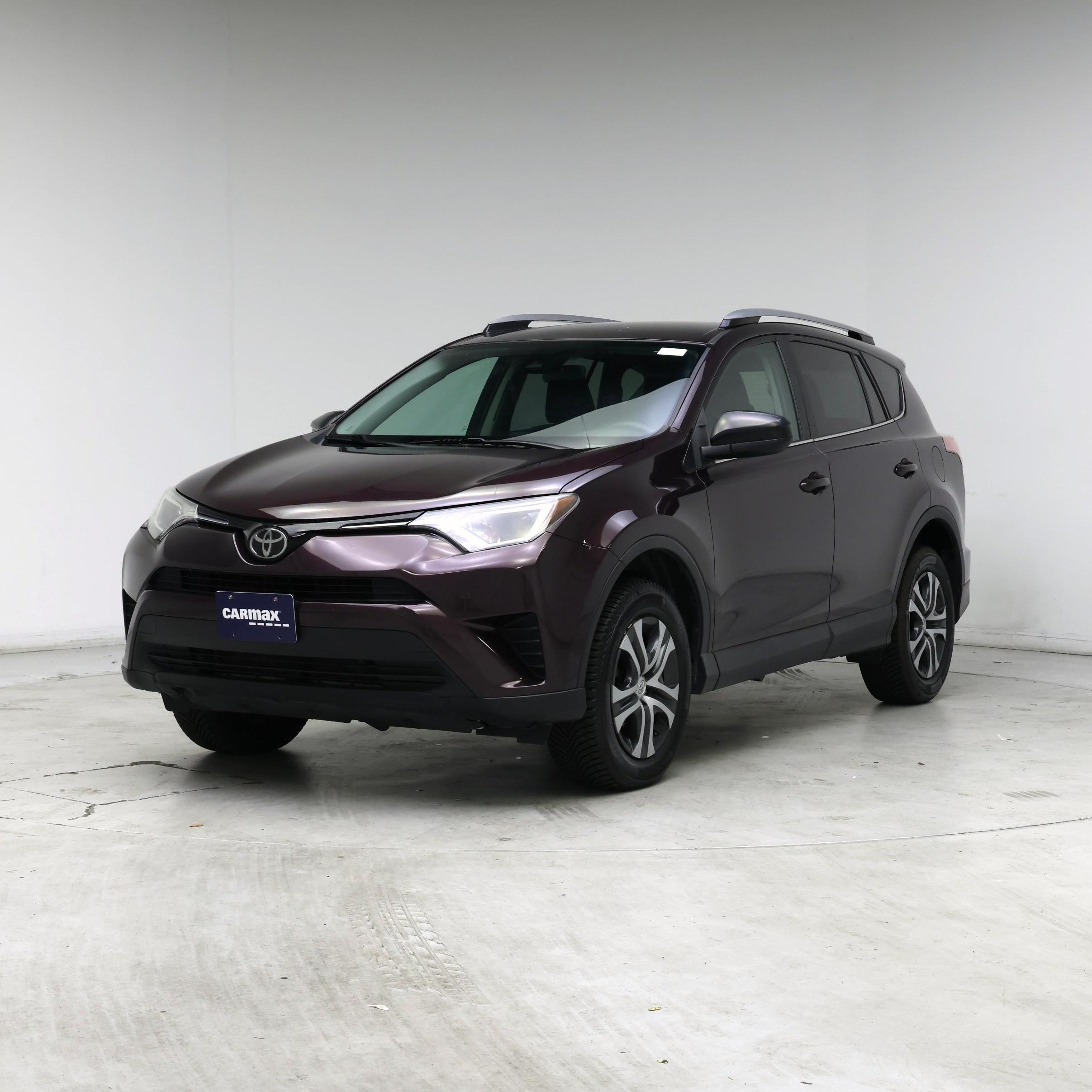 Thumbnail: 2017 Toyota RAV4 - 4