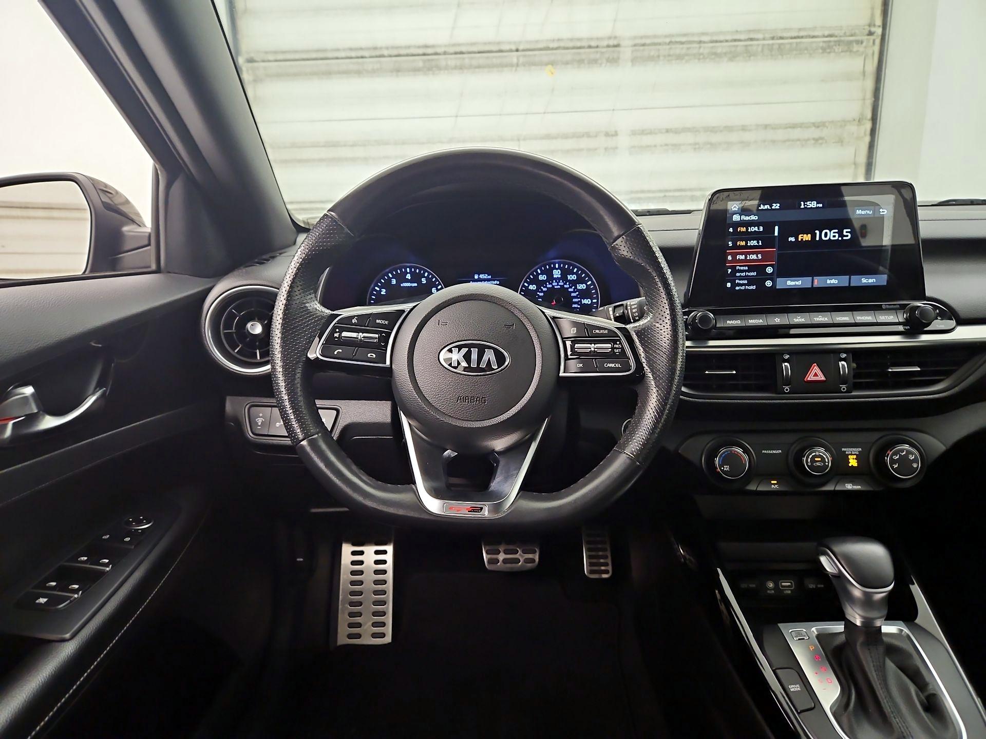 Thumbnail: 2020 Kia Forte - 10