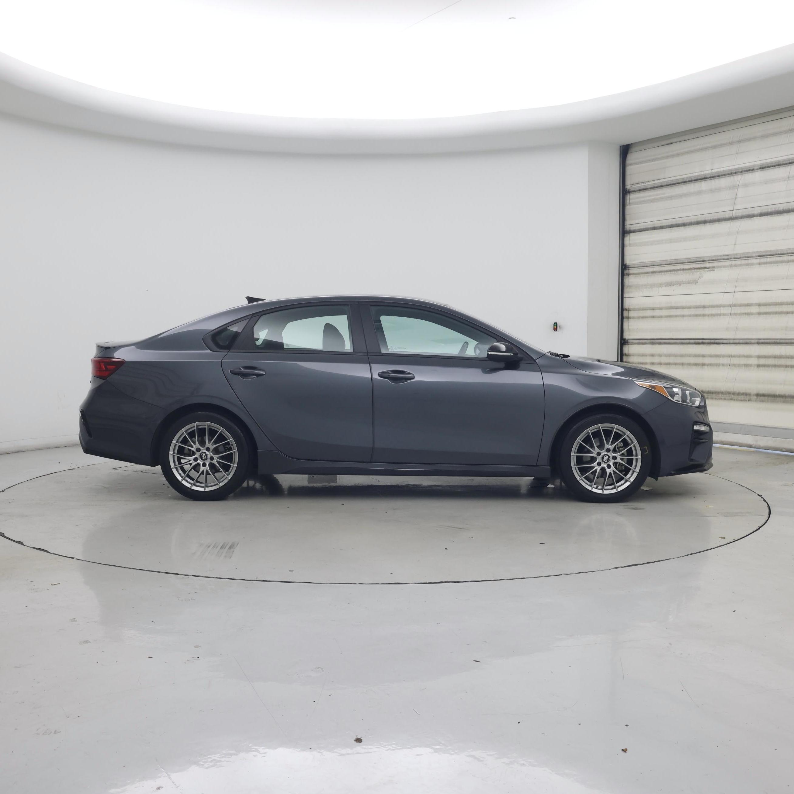 Thumbnail: 2020 Kia Forte - 7