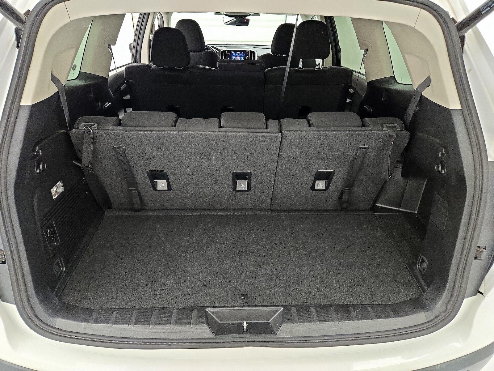 2023 Subaru Ascent Premium - Photo 22